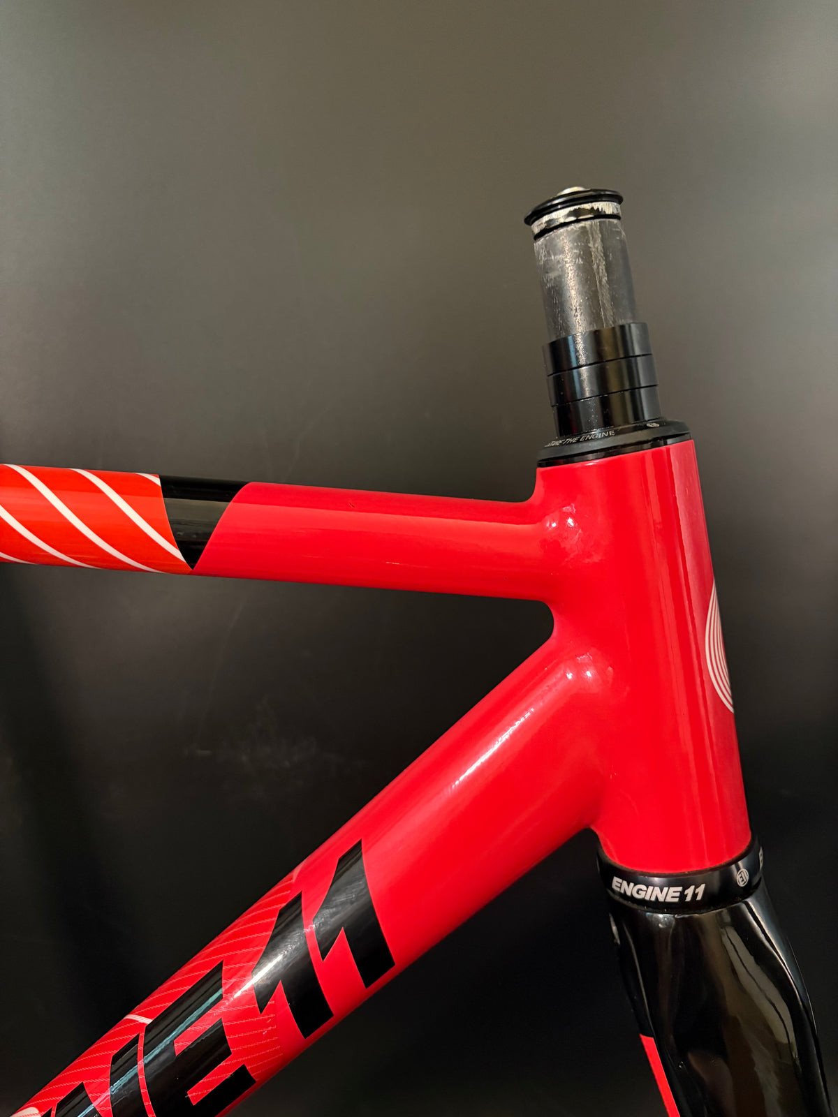 Engine 11 Crit D Frameset IRD Red Large