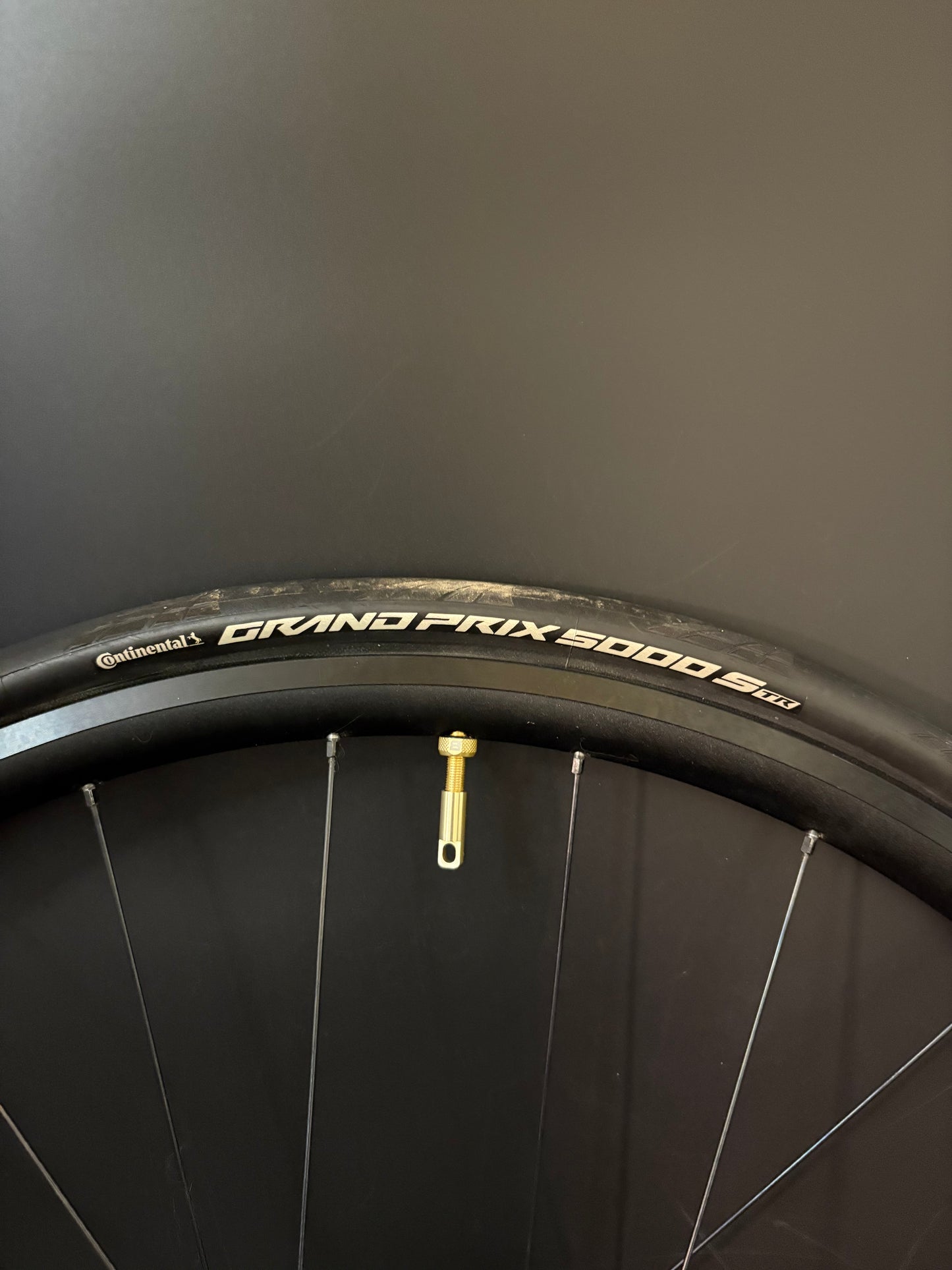 H Plus Son Archetype / DT Swiss Wheelset Black 20/24h