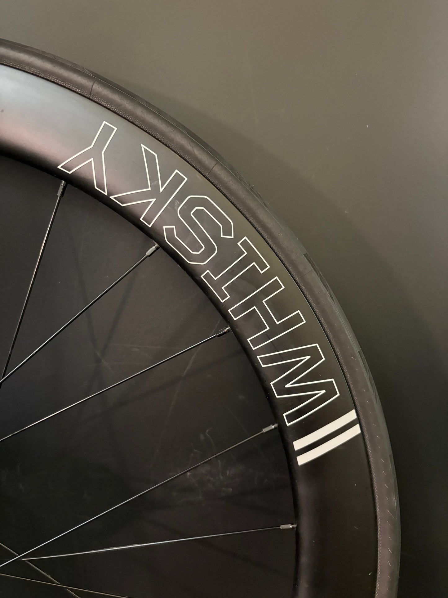 Whisky 50mm Carbon Clincher / Halo Wheelset Black 24h