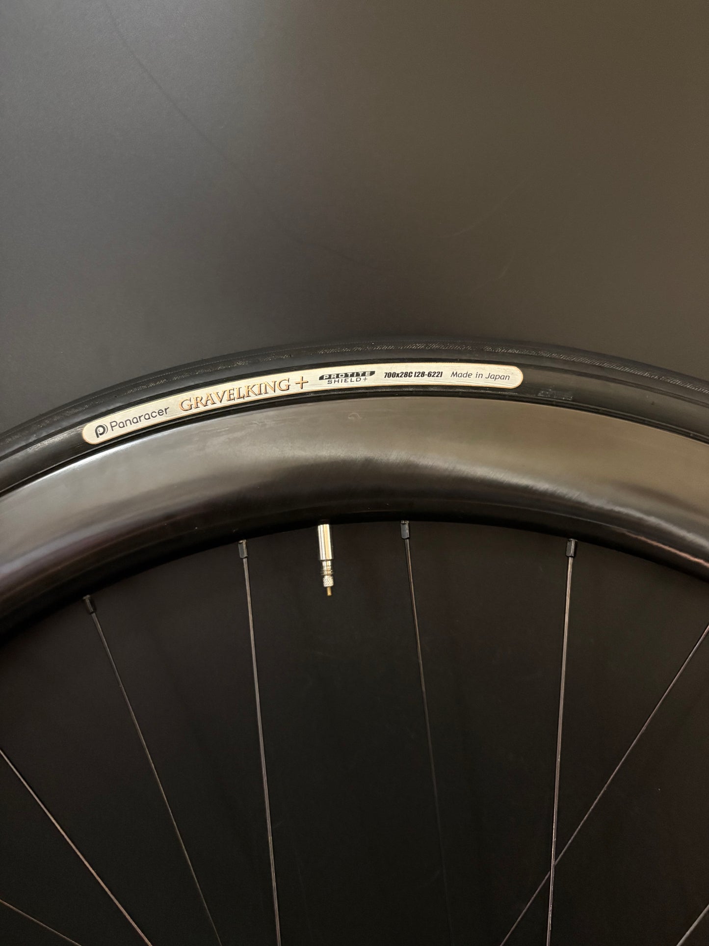 Light Bicycle Falcon AR45 Carbon Clincher / White Industries Wheelset Black 28h