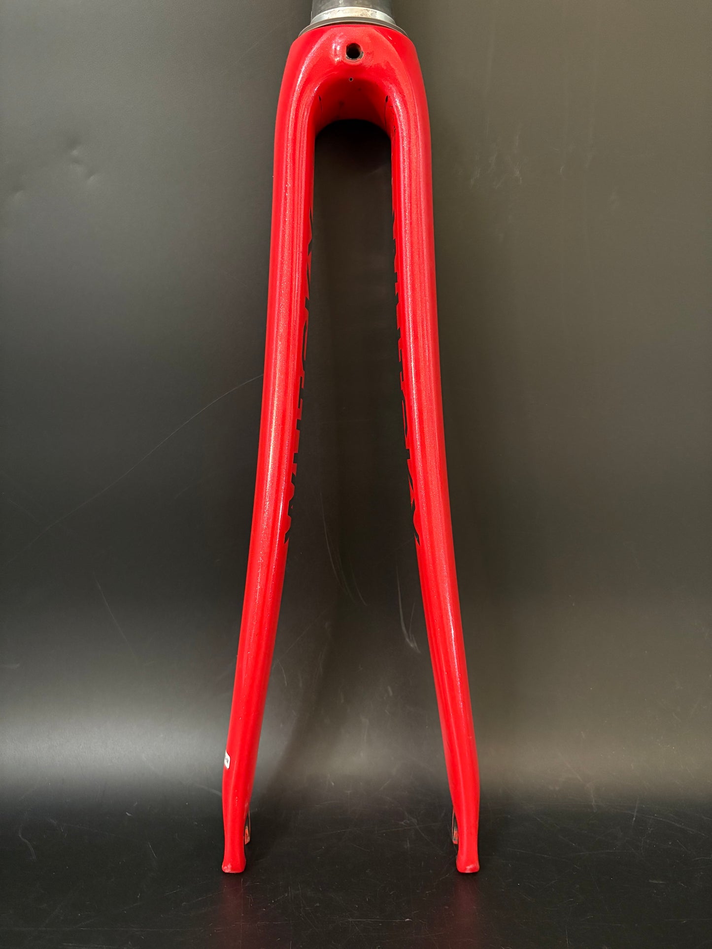Whisky Carbon Fork Red 1 1/8”-1 1/2” Tapered 178mm 45 Rake