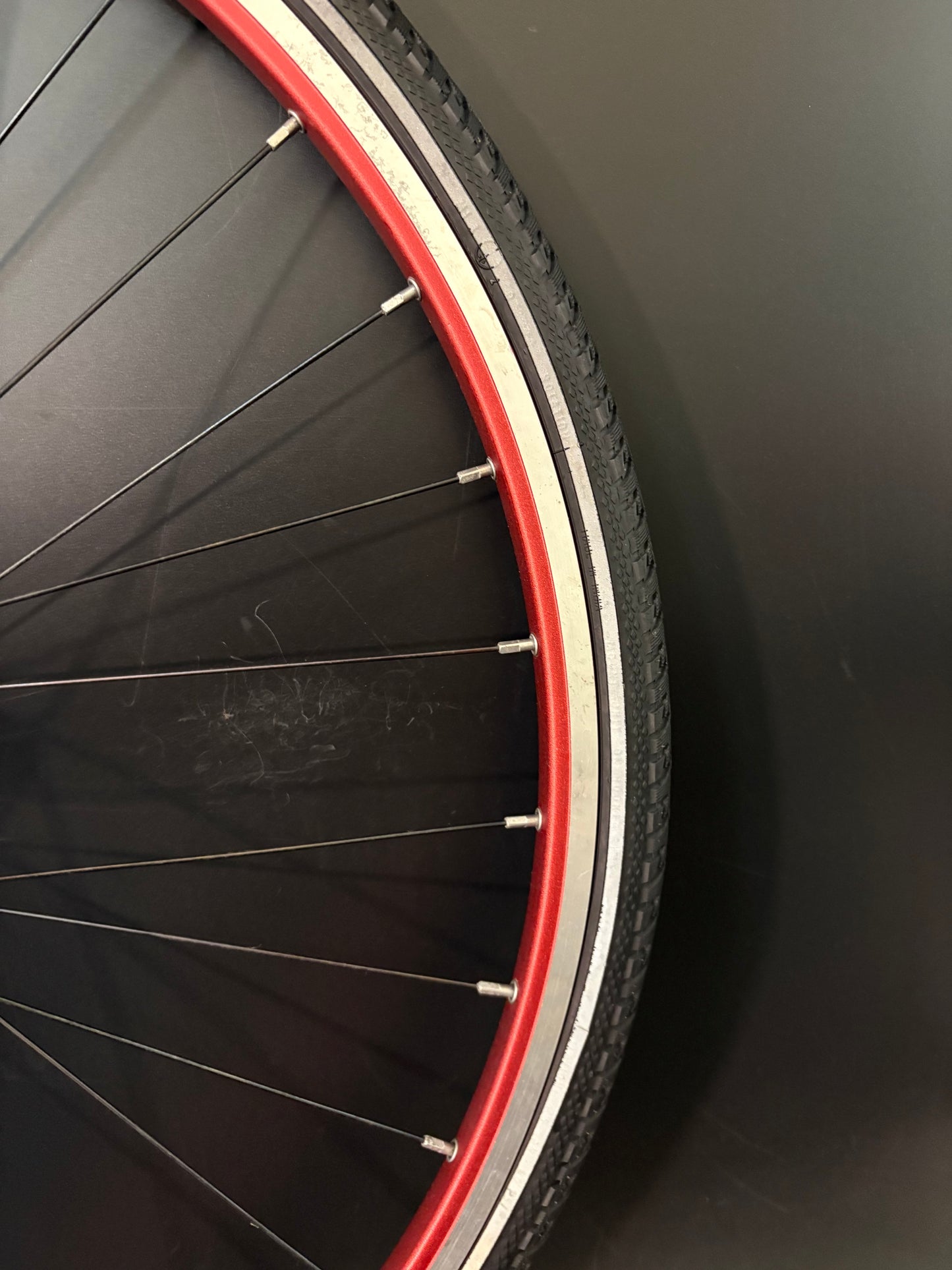 Ambrosio Evolution Red / Chub Hub Wheelset 32h