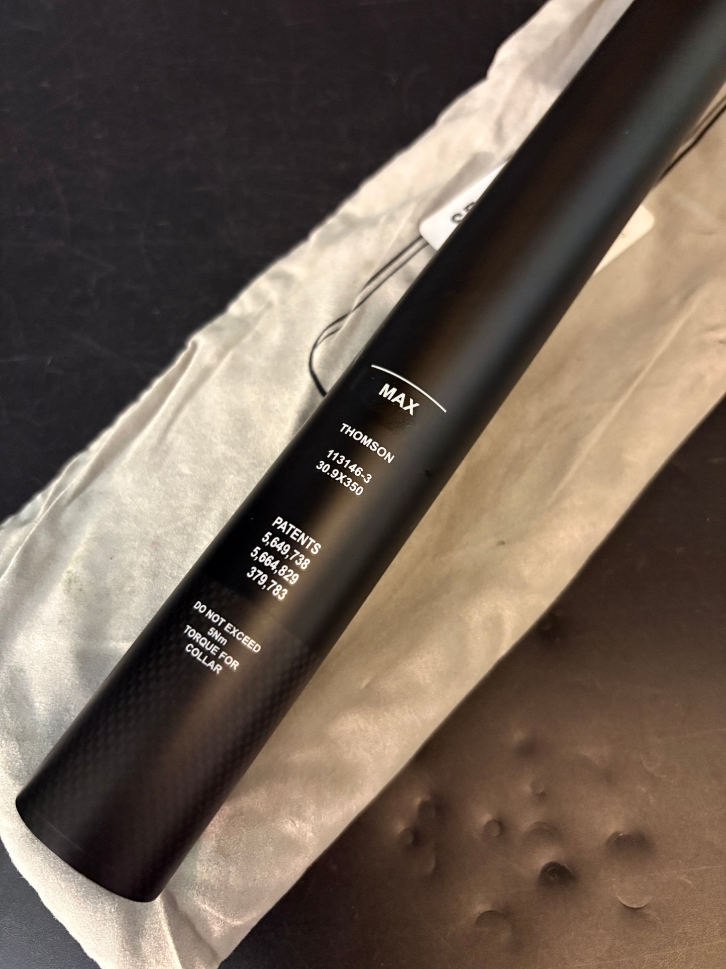 NEW Thomson Masterpiece Seatpost Carbon 30.9 350mm