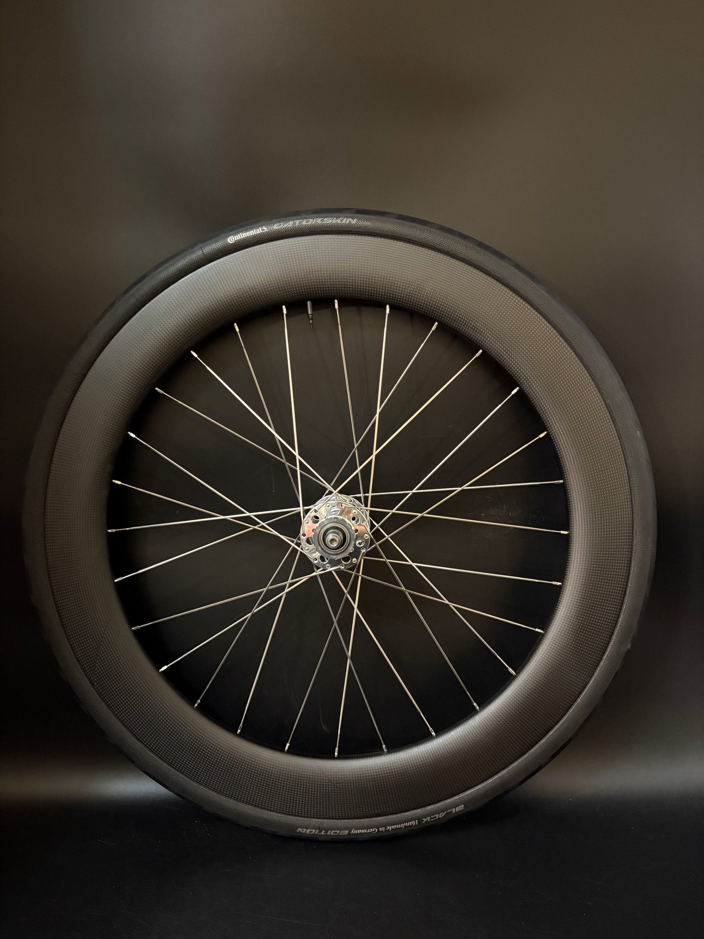 Light Bicycle R55 + R65 Carbon Clincher Rims / Phil Wood Pro HF Silver Wheelset 24/28h