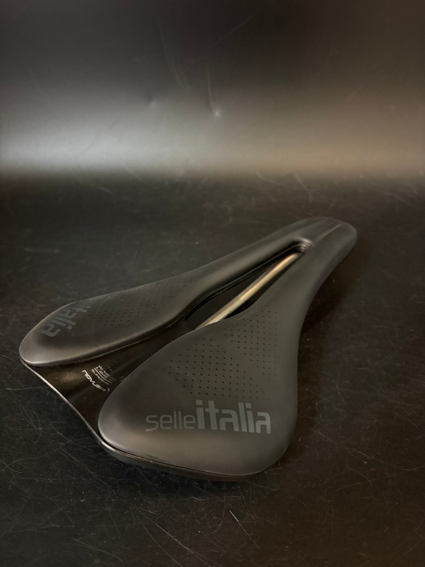 Selle Italia Novus Evo Superflow Saddle L3 Ti