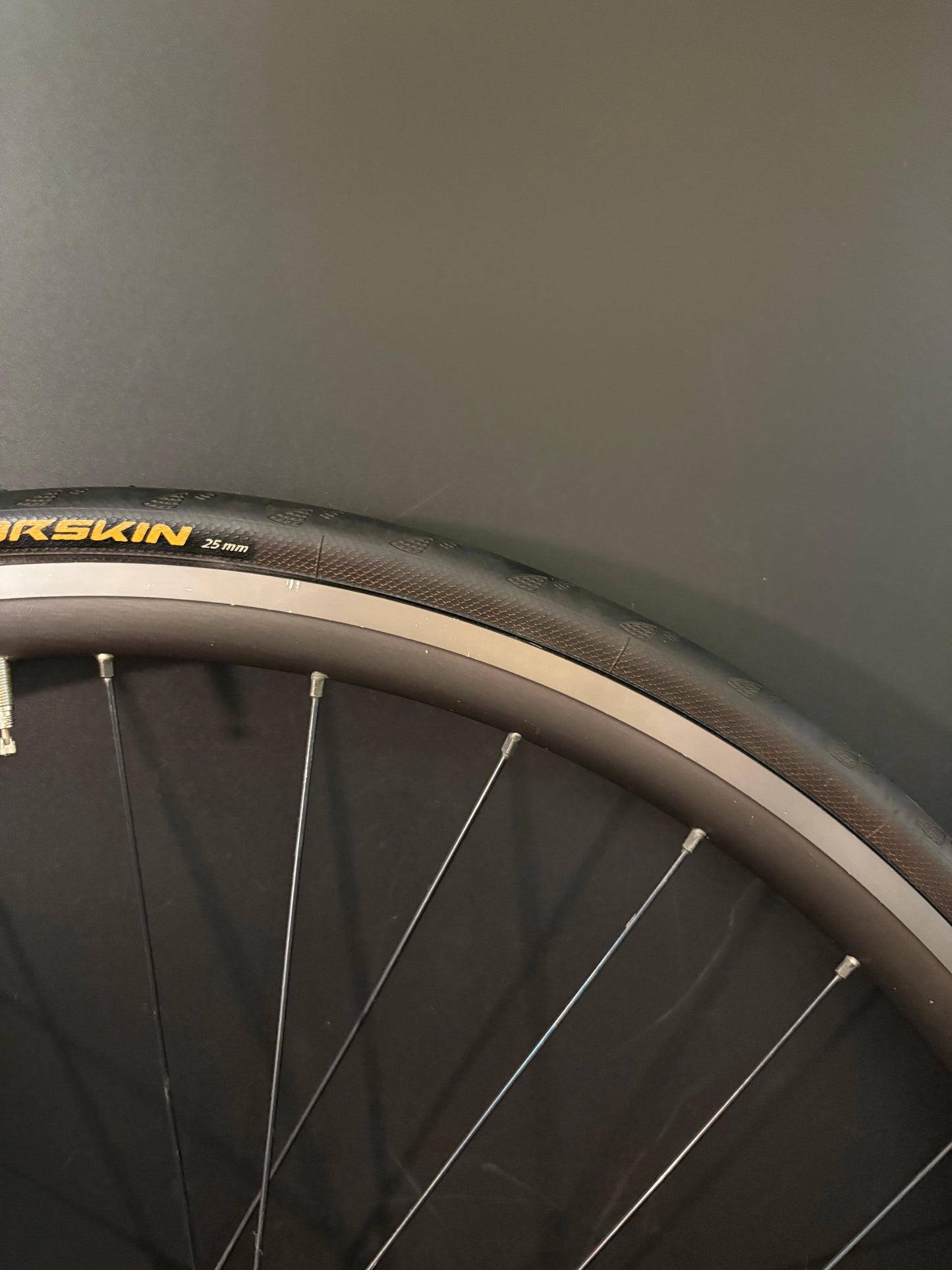 H Plus Son Archetype Grey / Origin 8 Rear Wheel 32h