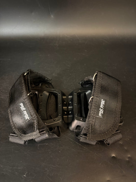 Odyssey / Hold Fast Straps Pedal Setup