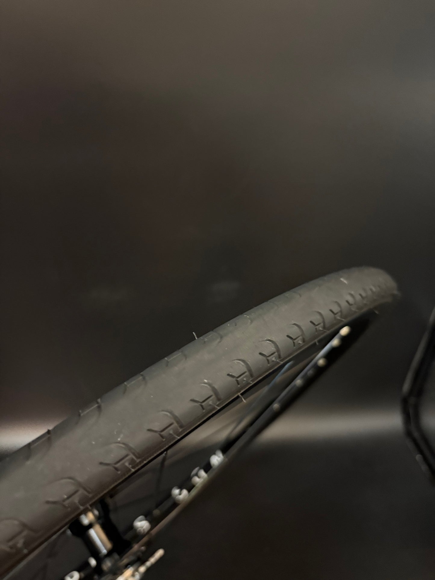 H Plus Son Archetype Black / Spike Hubs Wheelset 28h