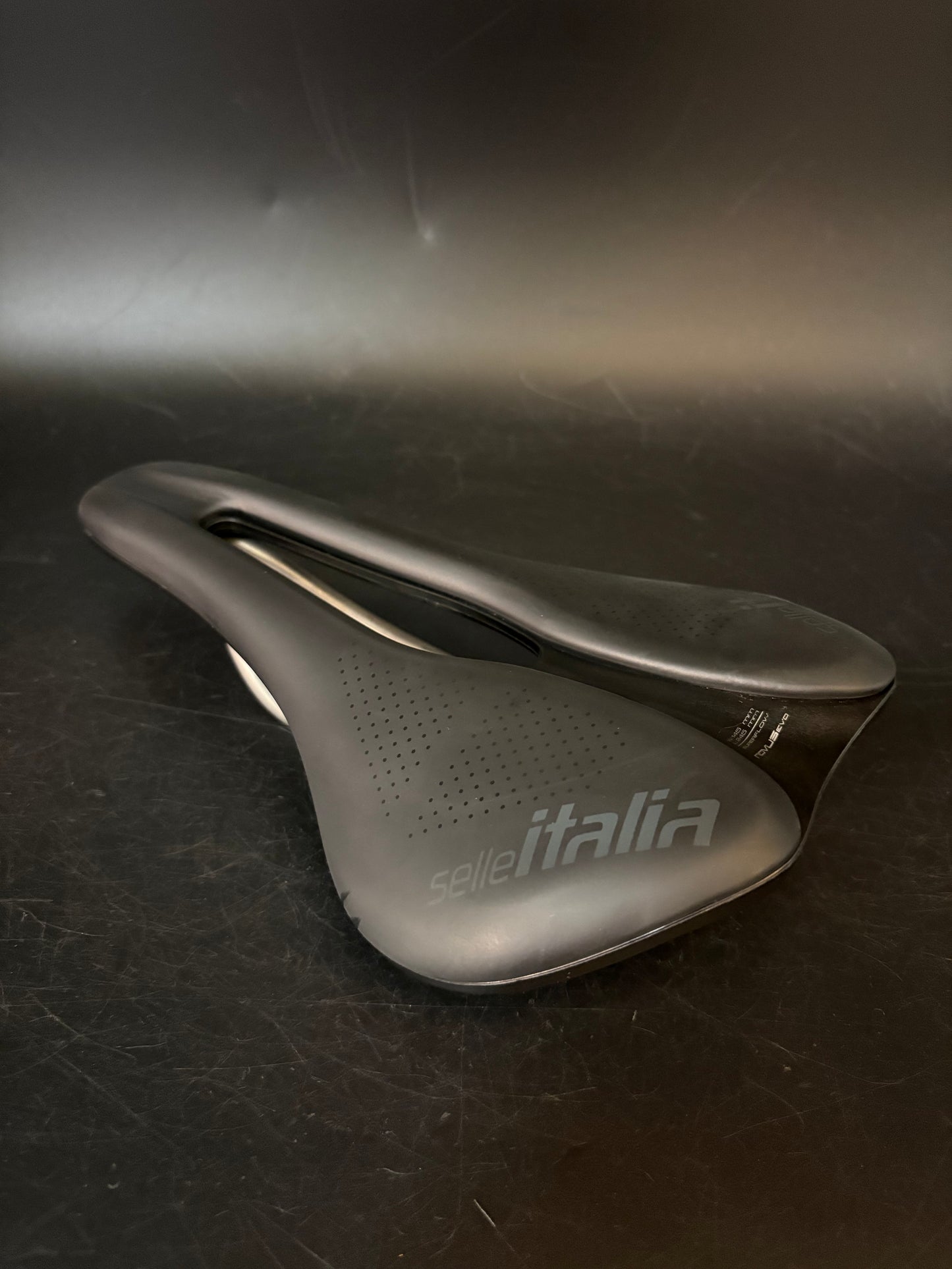 Selle Italia Novus Evo Superflow Saddle L3 Ti