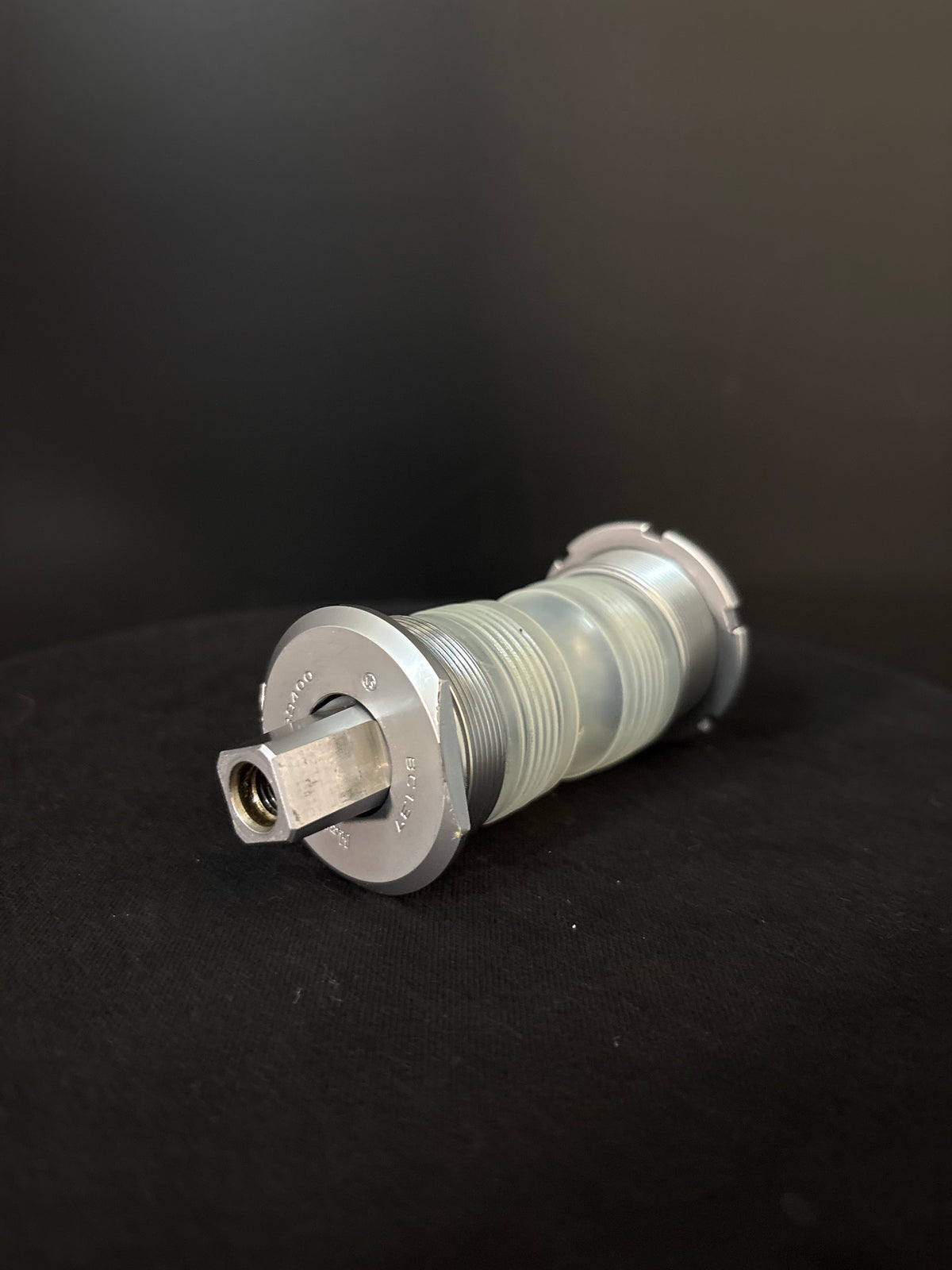 Hatta Swan Square Taper Bottom Bracket NJS