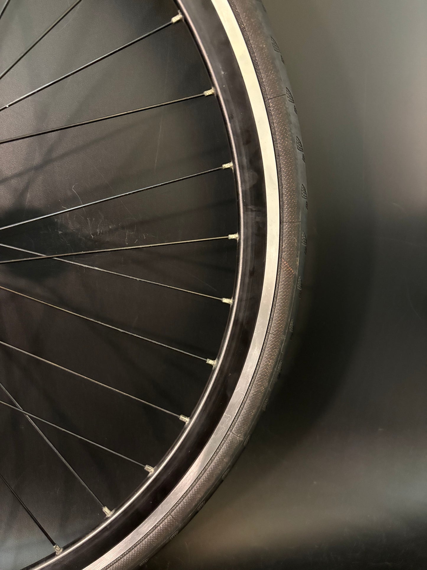 Deep V Machined Black / Surly Wheelset 36h