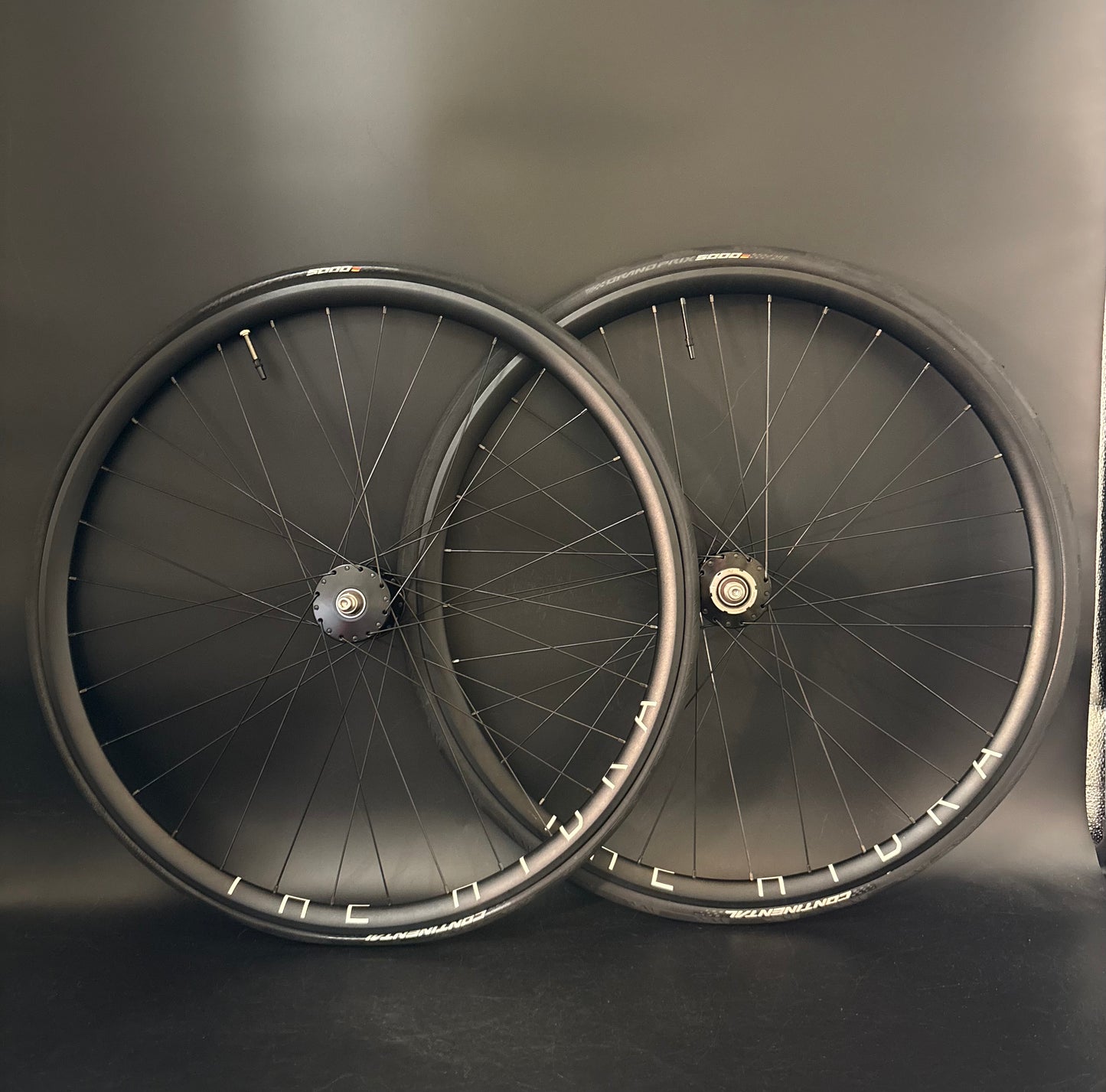 H Plus Son Hydra / Phil Wood HF Wheelset Black 32h #1
