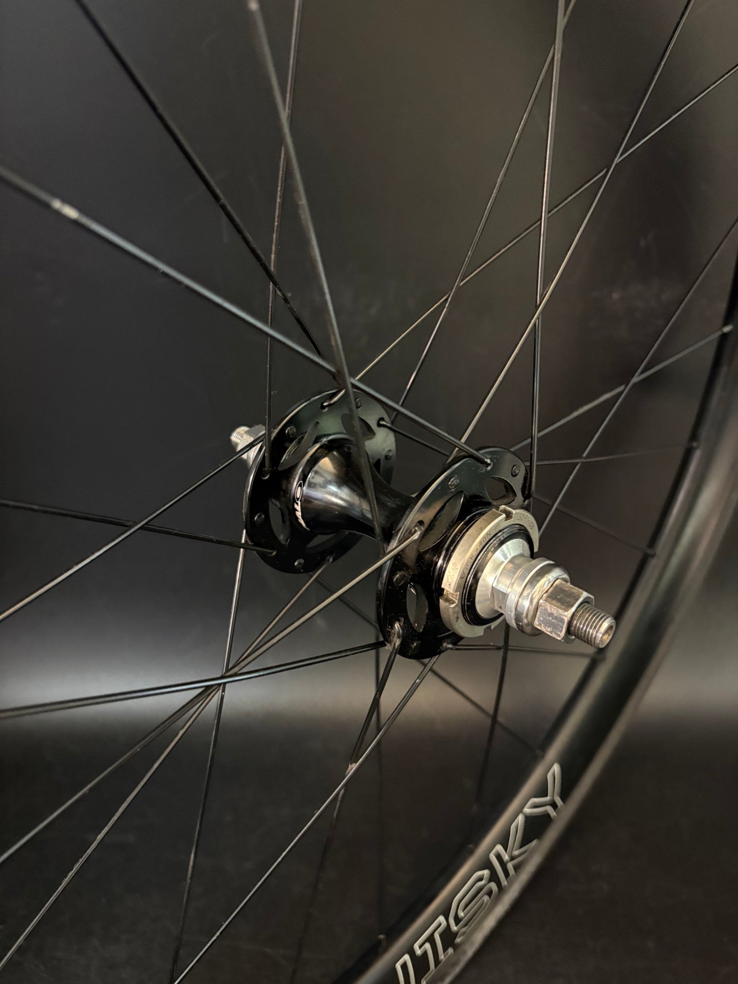 Whisky 50mm Carbon Clincher / Halo Wheelset Black 24h