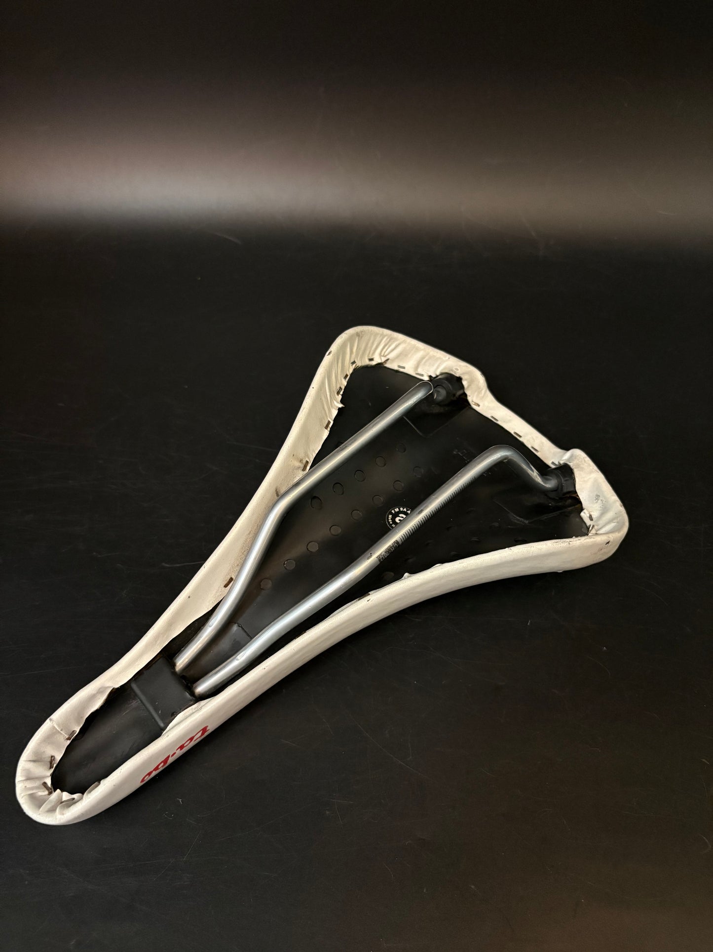 Soma TaBo Saddle White