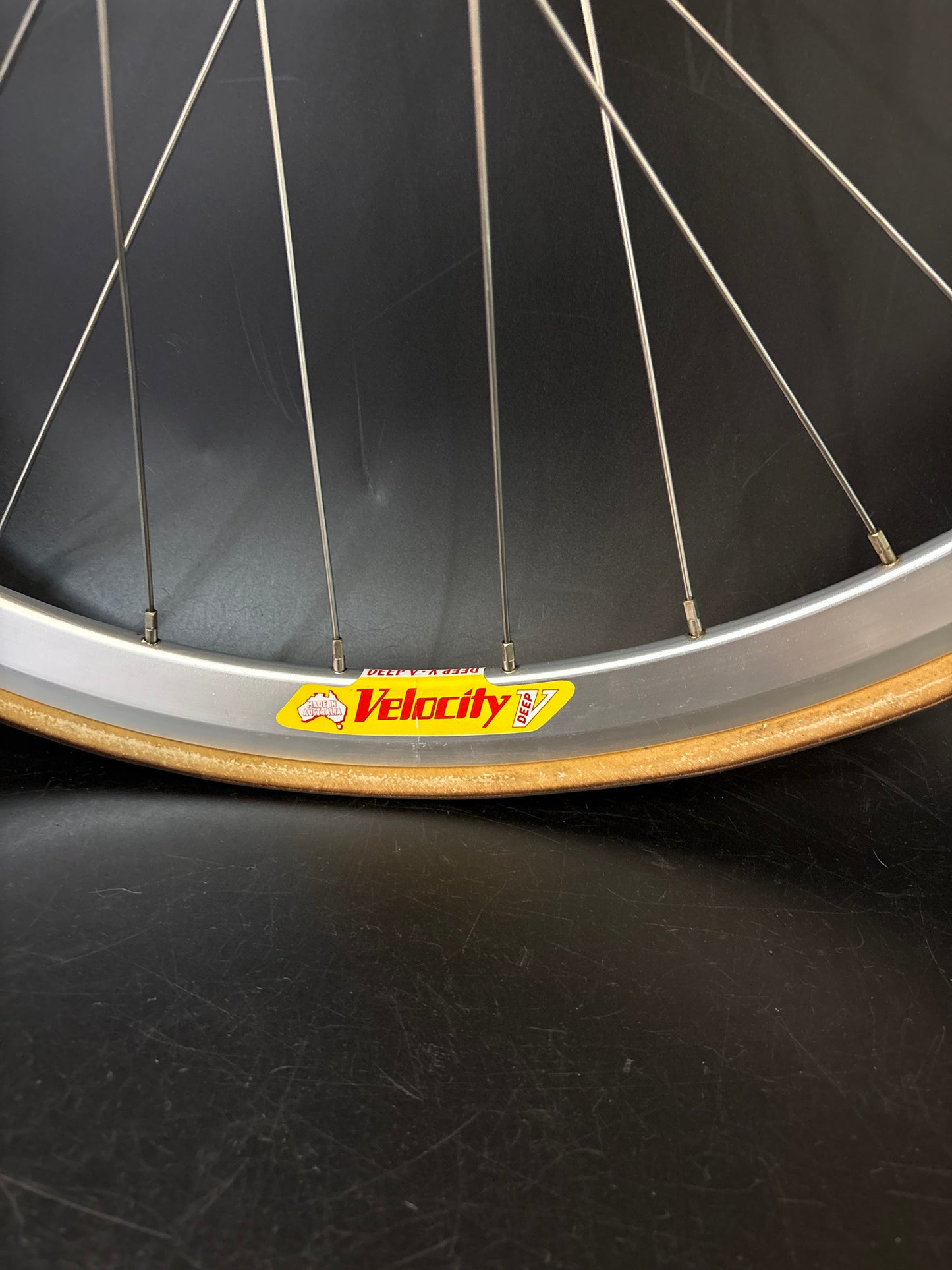 Velocity Deep V / Origin 8 Front Wheel Silver 32h
