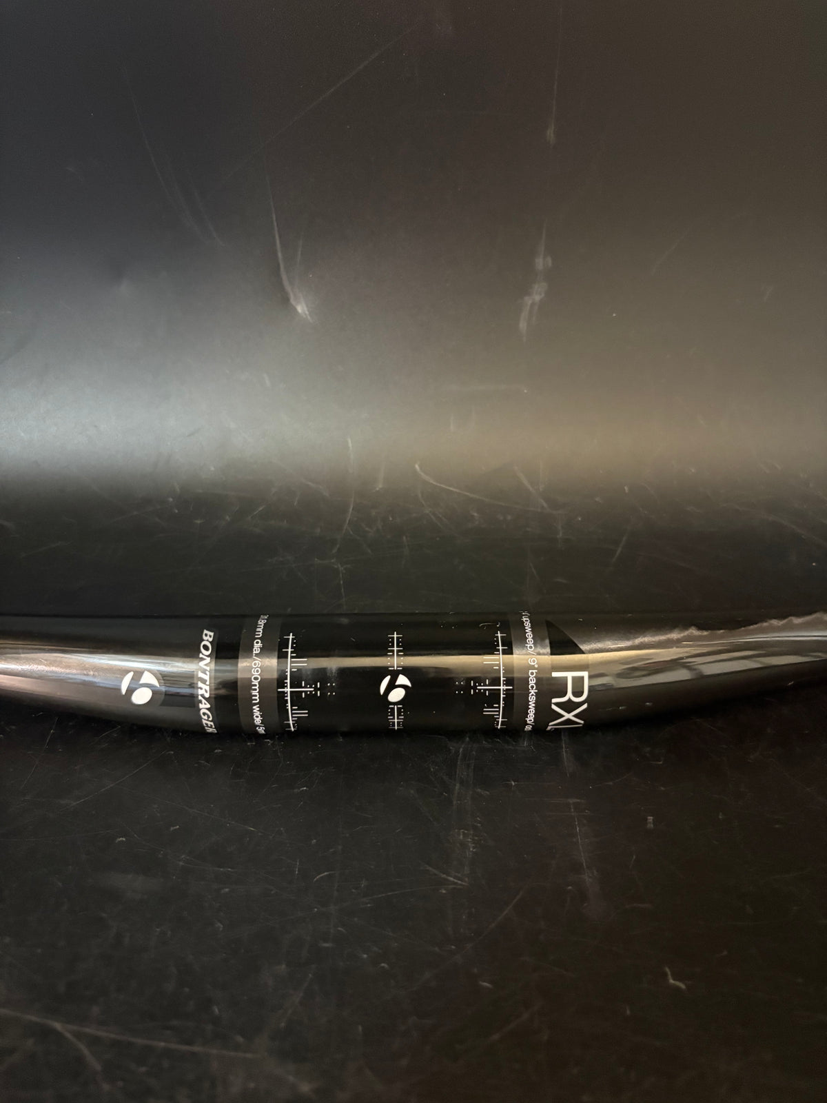Bontrager RXL Flat Handlebar Carbon 610mm 31.8
