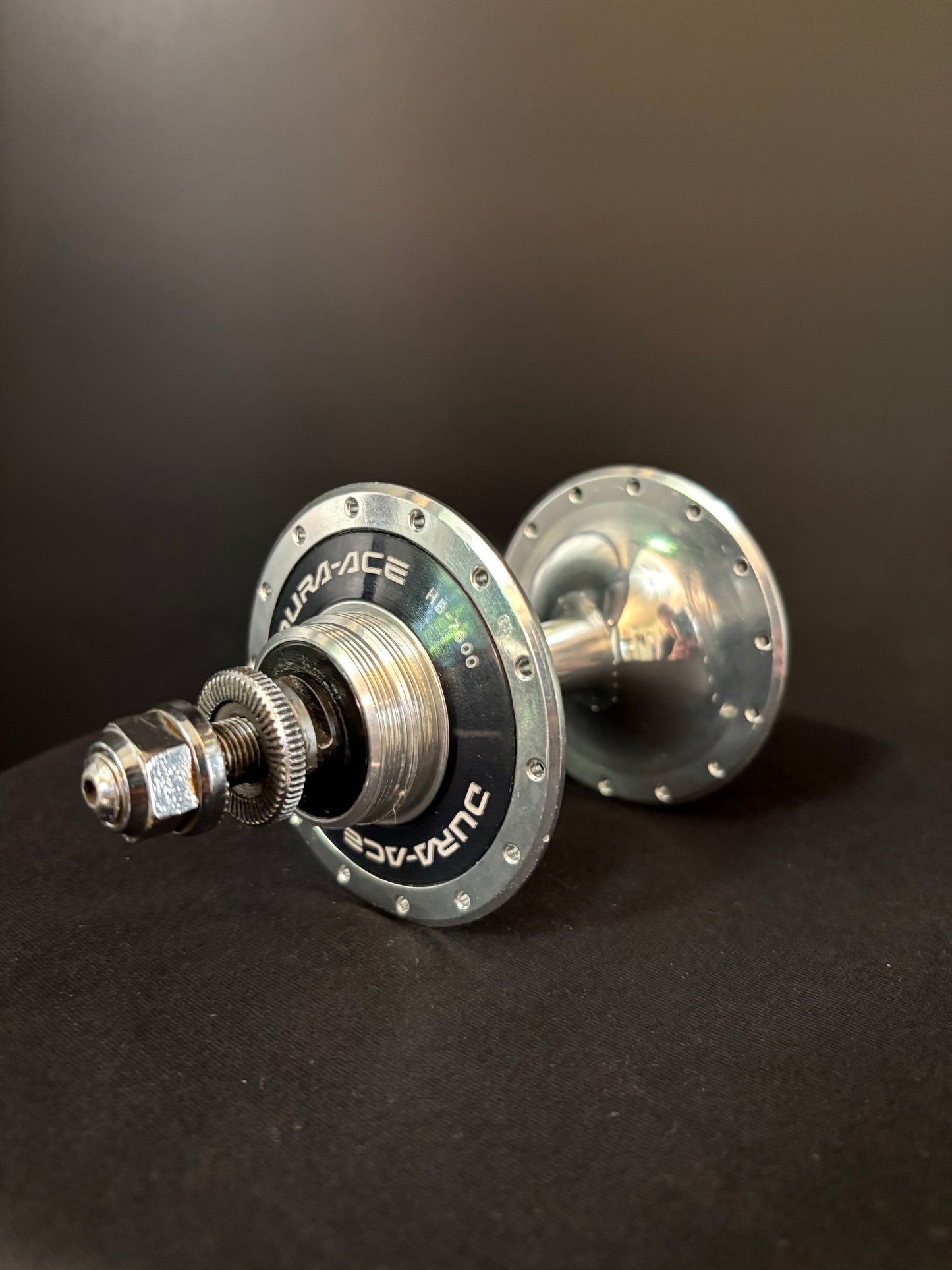 Dura Ace 7600 Rear Track Hub 28h Single Fixed FOR PARTS