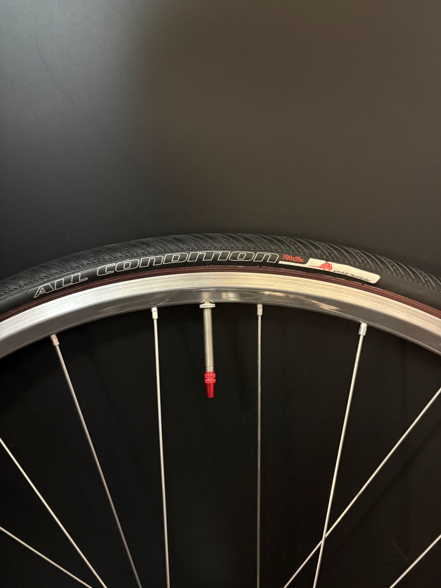 Velocity A23 Silver / White Industries Eno 130mm Rear Wheel 28h