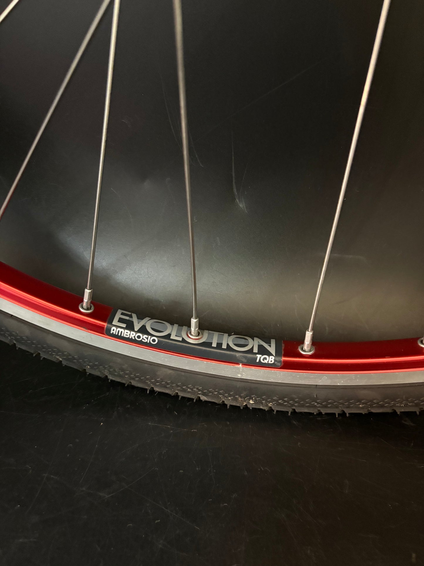 Ambrosio Evolution Red / Chub Hub Wheelset 32h