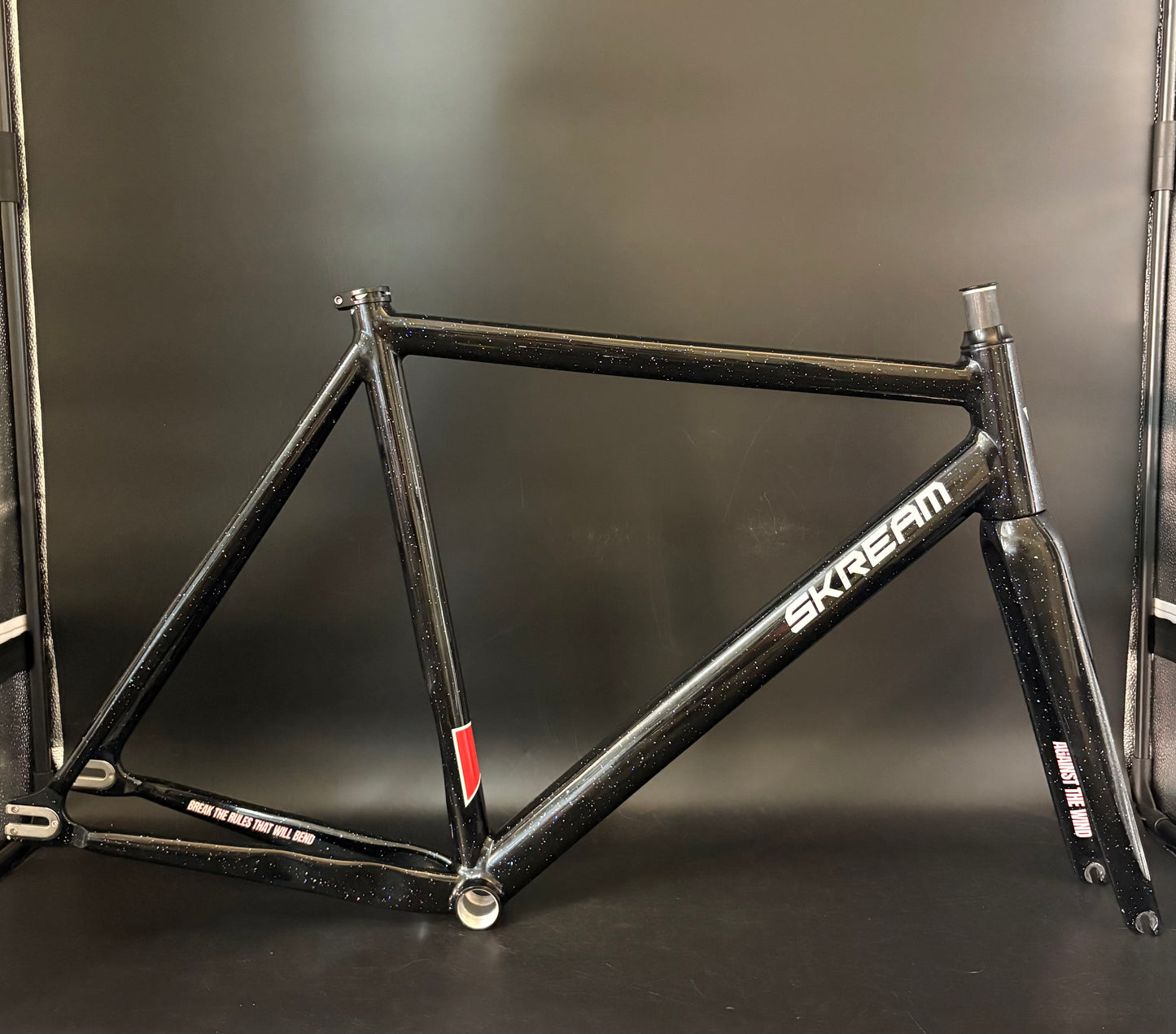 Skream Magnum x ATW Builds Frameset Black Sparkle Medium