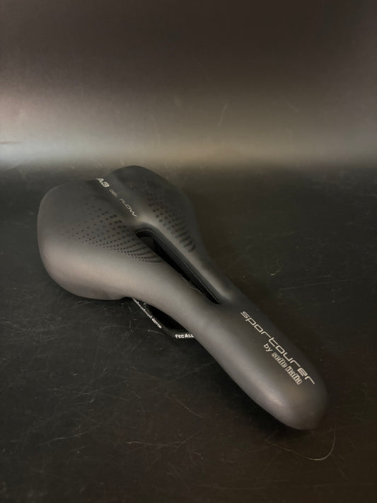 Selle Italia Sport Tourer Saddle Black