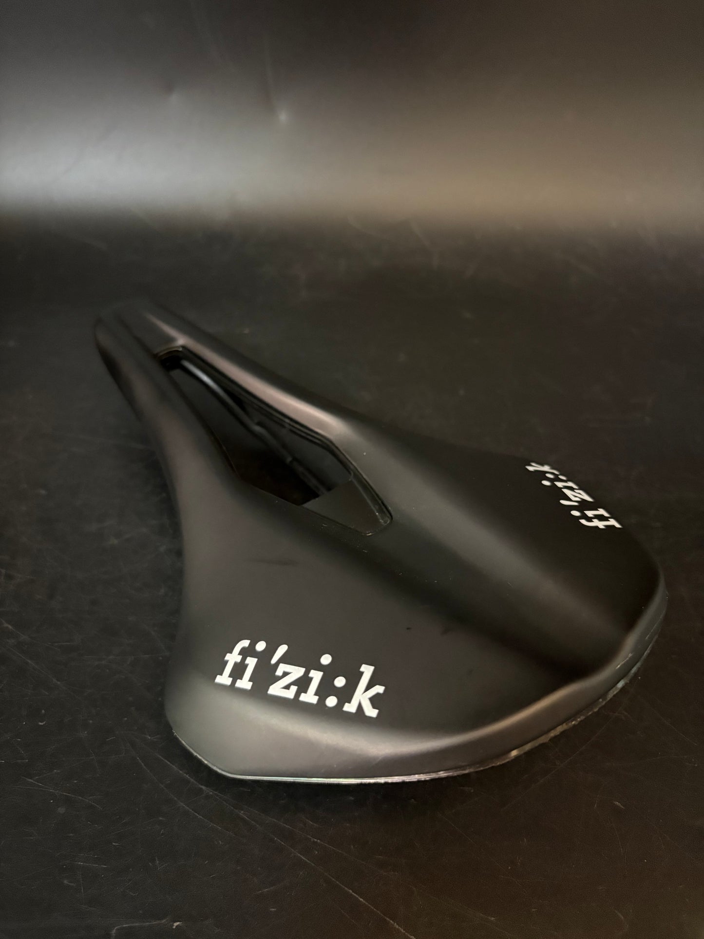 Fizik Argo Saddle Black 150mm