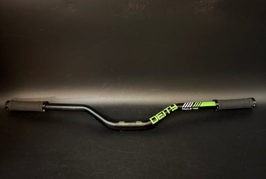 Deity Trails 760 Riser Handlebar Black/Green 760mm 31.8