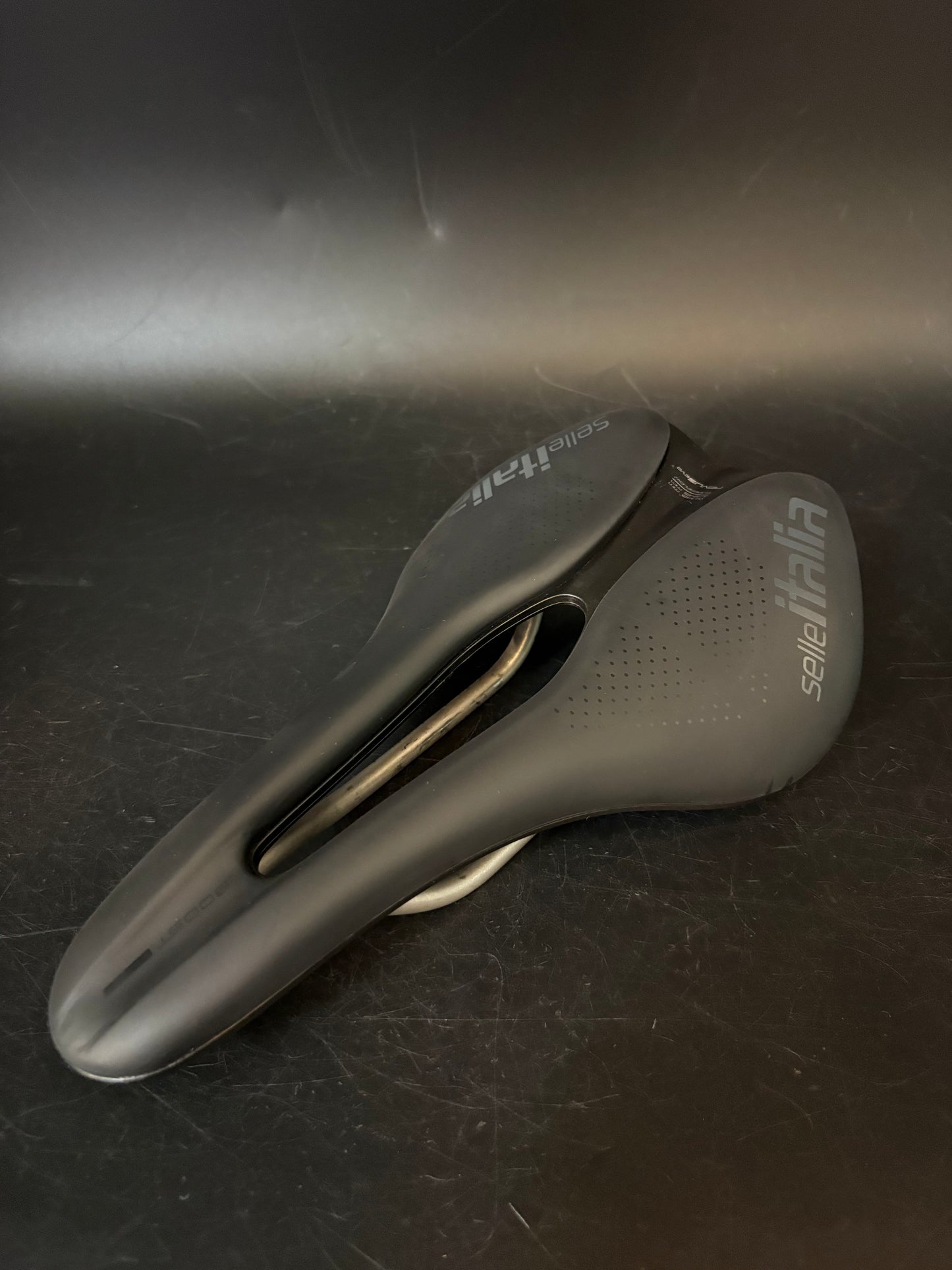 Selle Italia Novus Evo Superflow Saddle L3 Ti