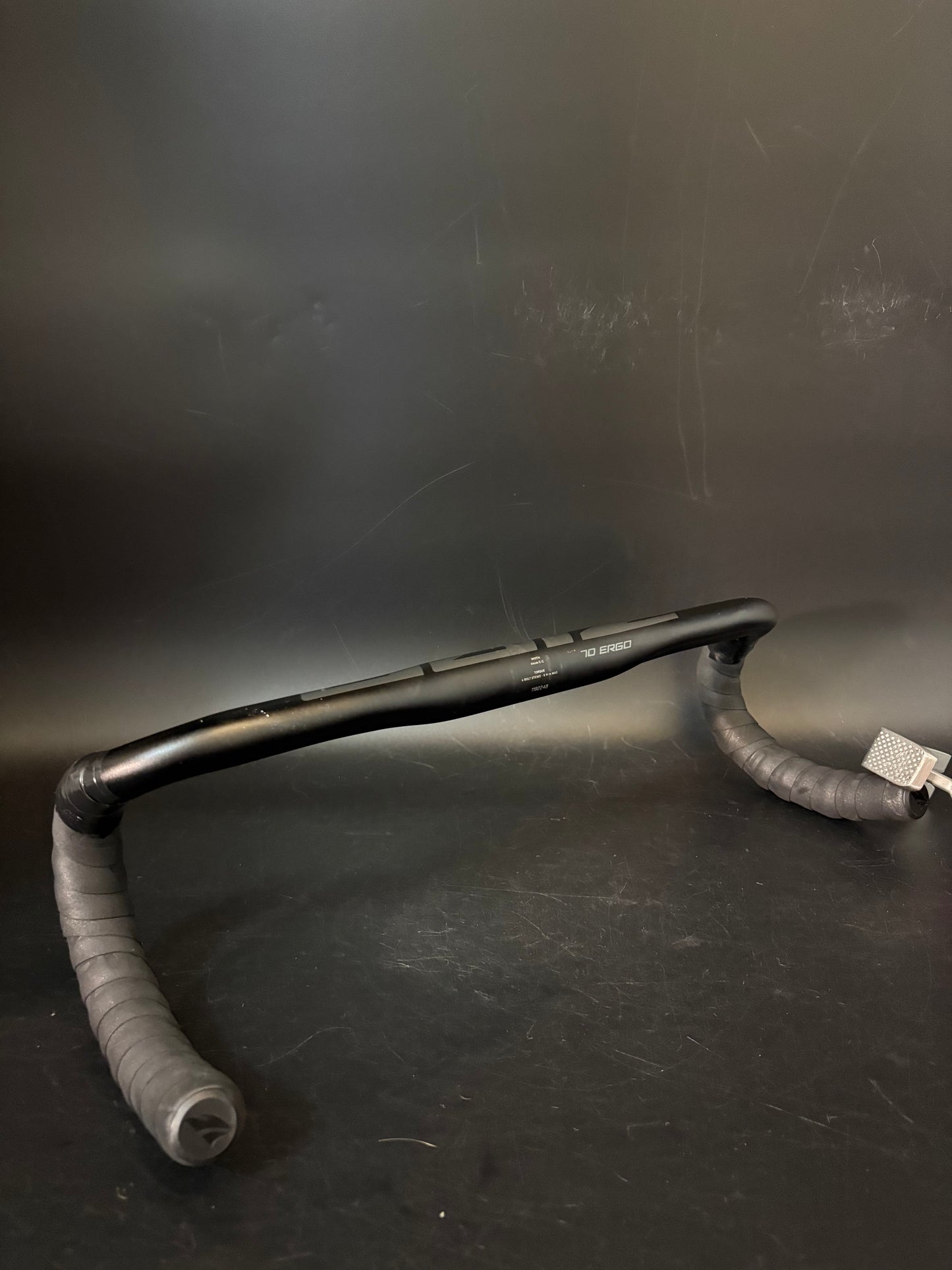Zipp 70 Ergo Drop Handlebar Black 44cm 31.8