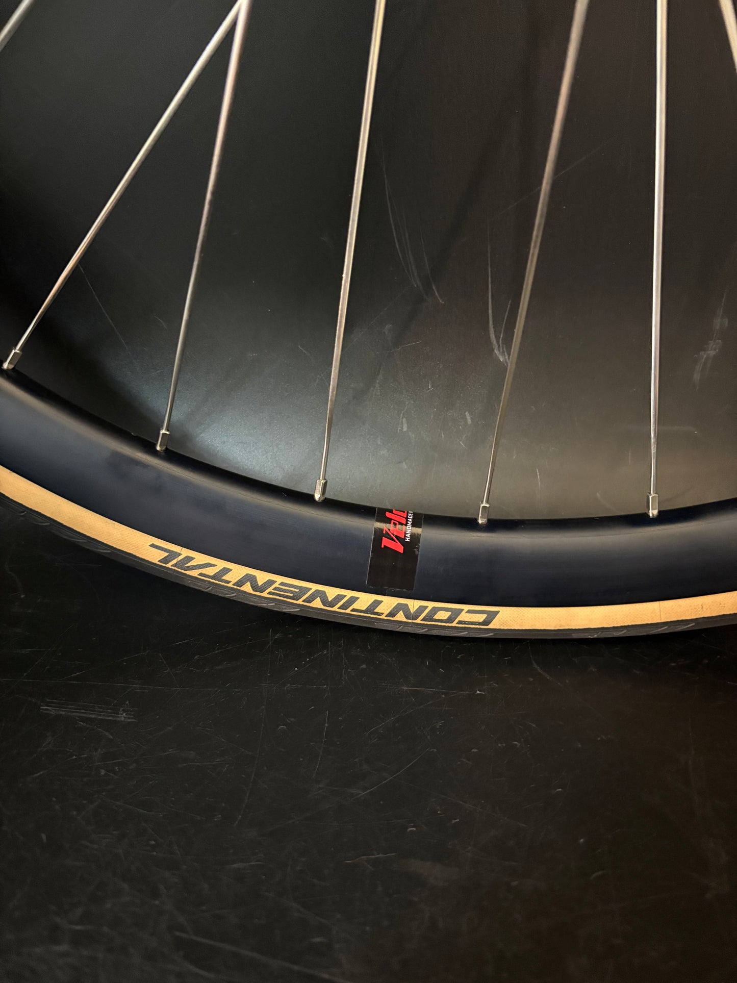 Velocity Aileron Black / Phil Wood LF Wheelset 32h