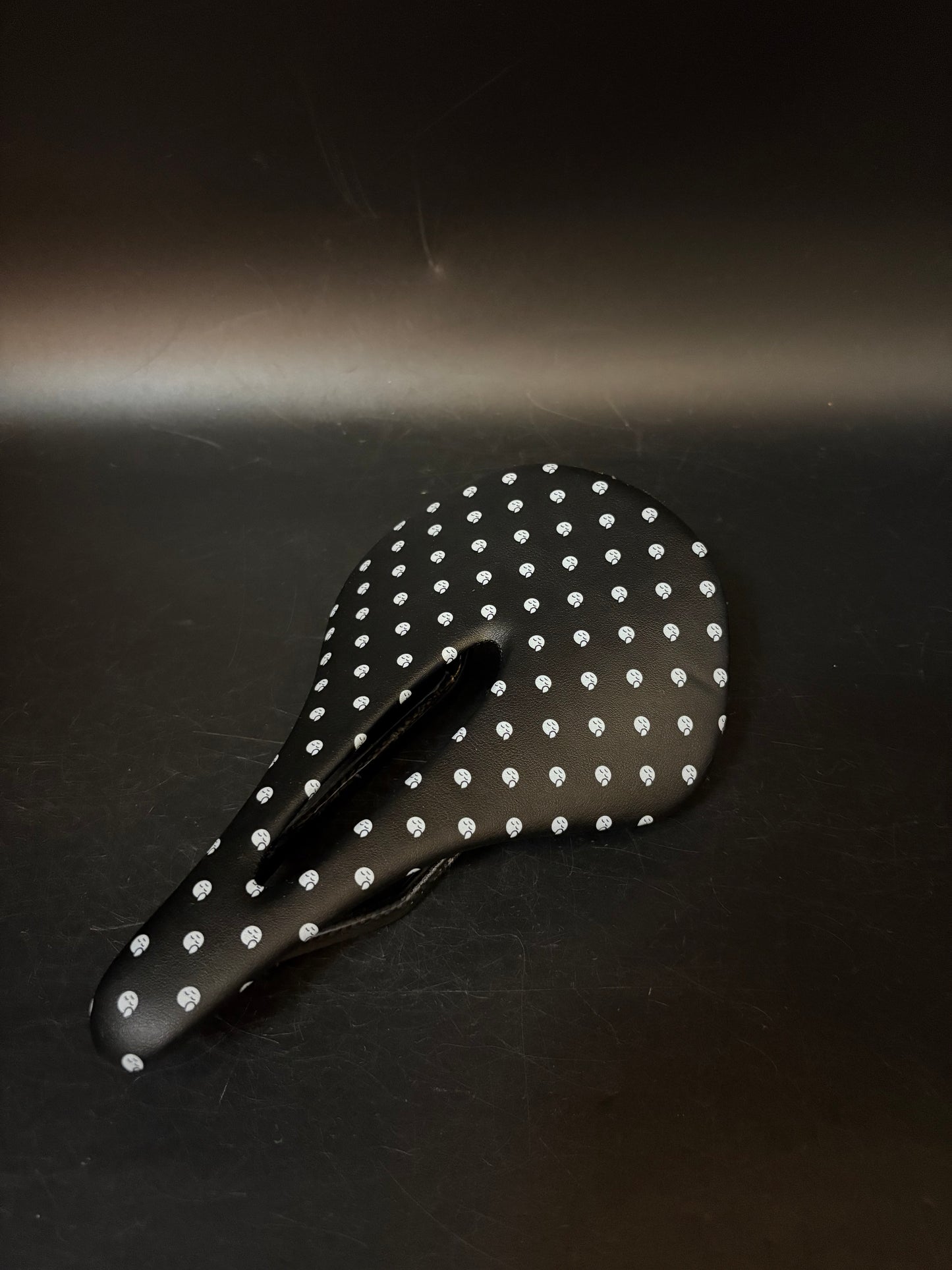 God & Famous Paincave Saddle Carbon Black