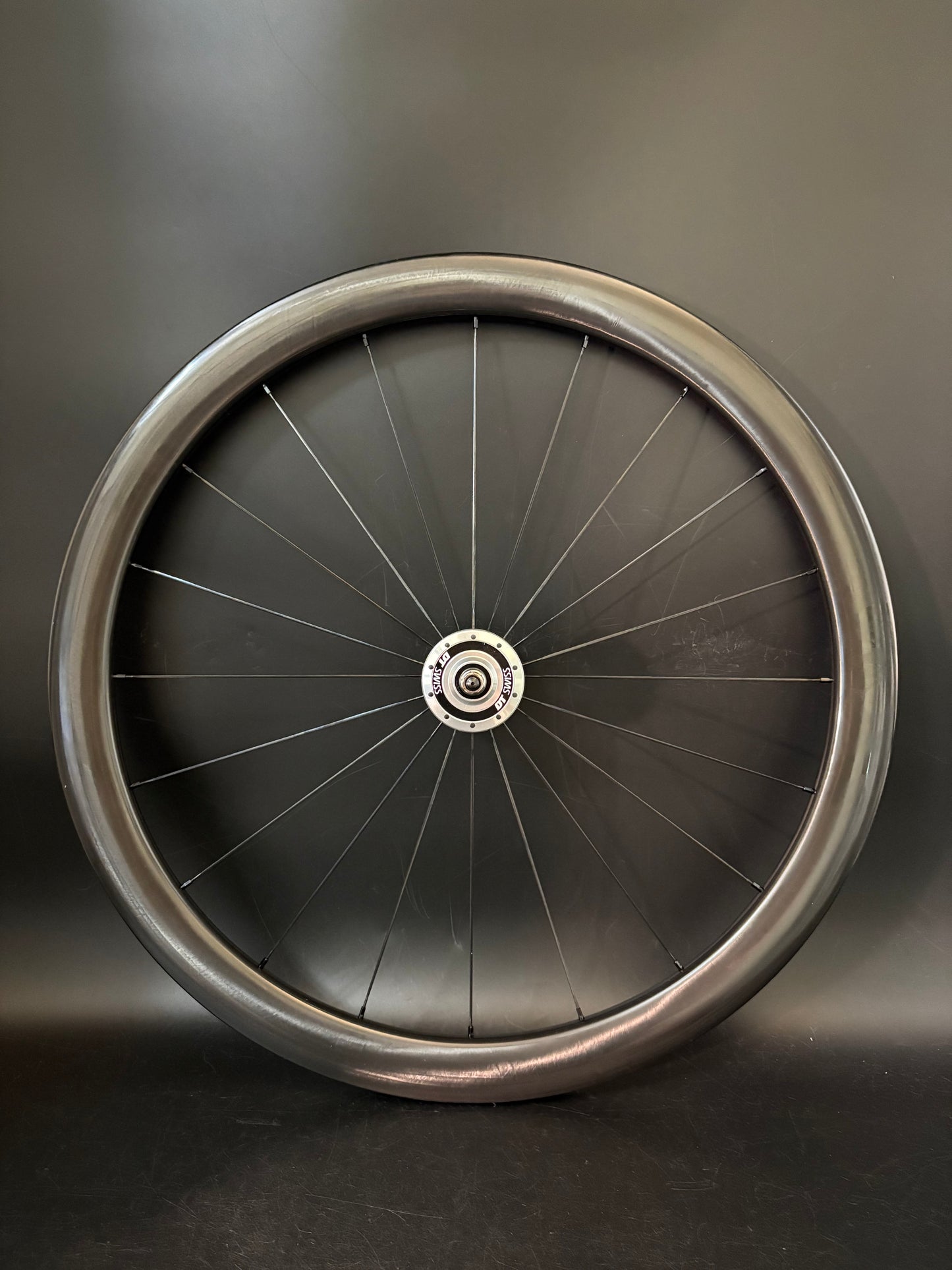 Light Bicycle AR45 / DT Swiss Wheelset Carbon 20/24h