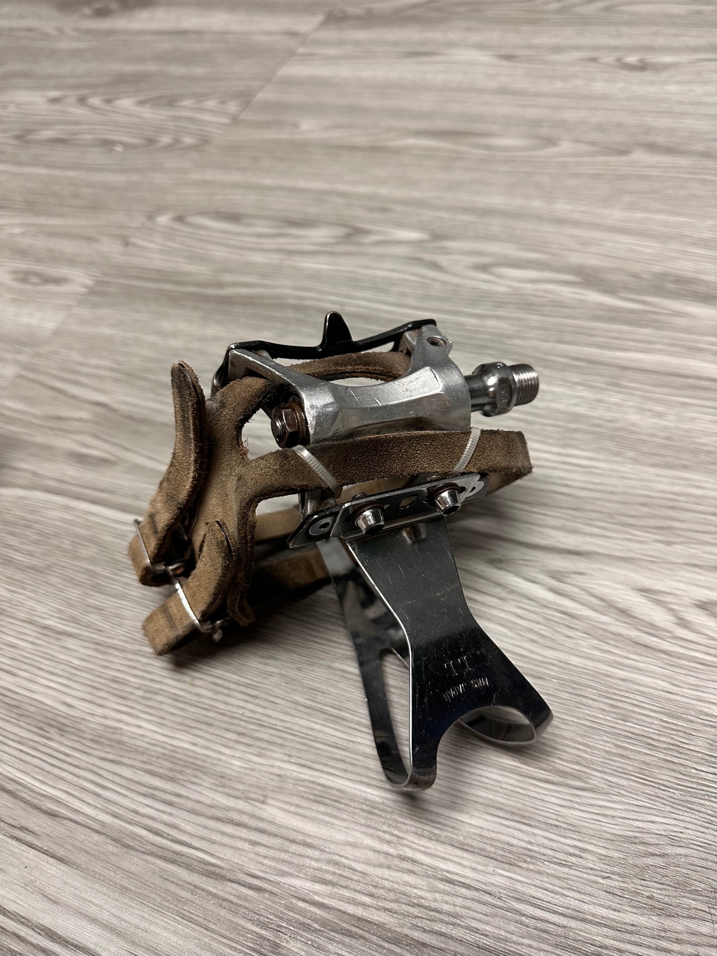 Suntour Cyclone / Toshi Double Straps Pedal Setup