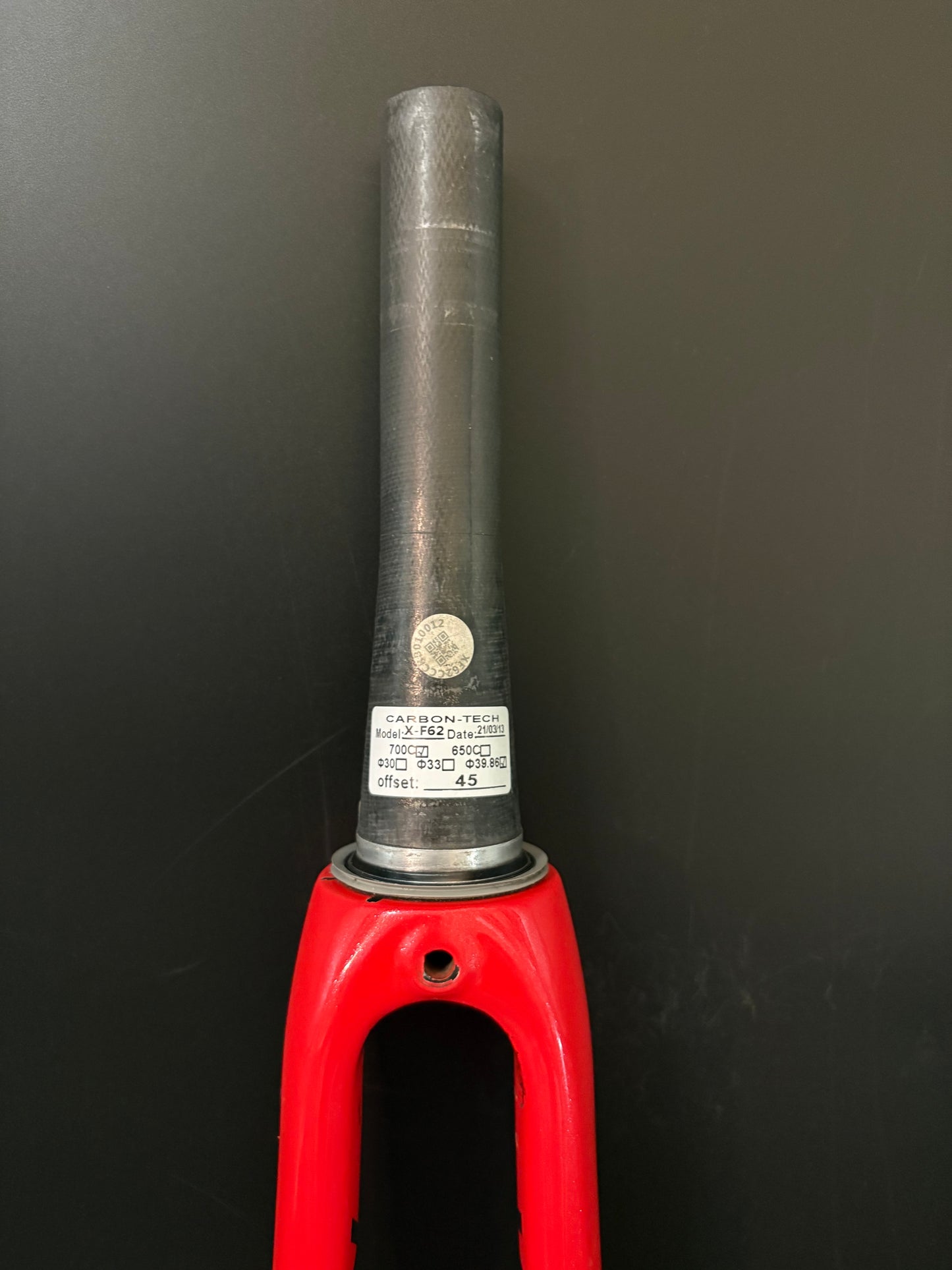 Whisky Carbon Fork Red 1 1/8”-1 1/2” Tapered 178mm 45 Rake
