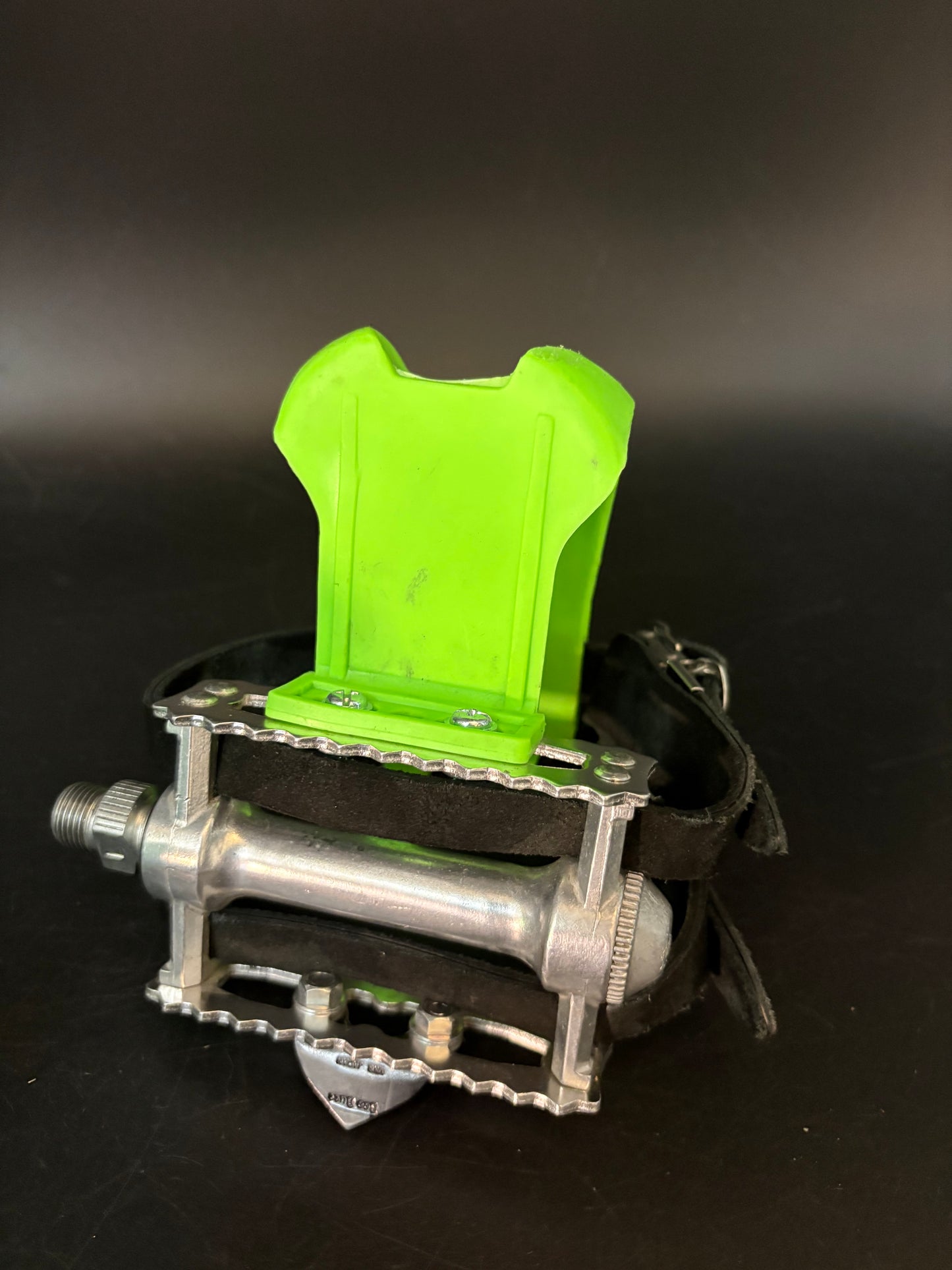 MKS Touring / MKS Double Straps Pedal Setup w/ ATW Bee Butt Flips