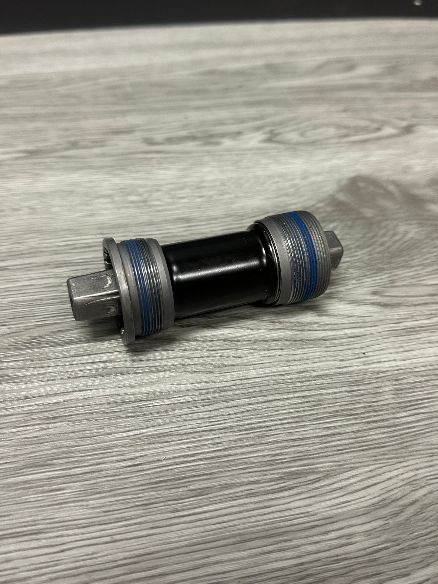 Sugino Messenger CBBF-103 Bottom Bracket