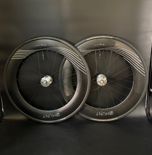 Hunt Aerodynamicist 82mm Carbon Clincher / Phil Wood Wheelset 20/24h