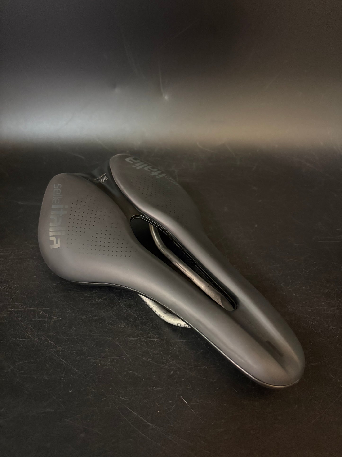Selle Italia Novus Evo Superflow Saddle L3 Ti