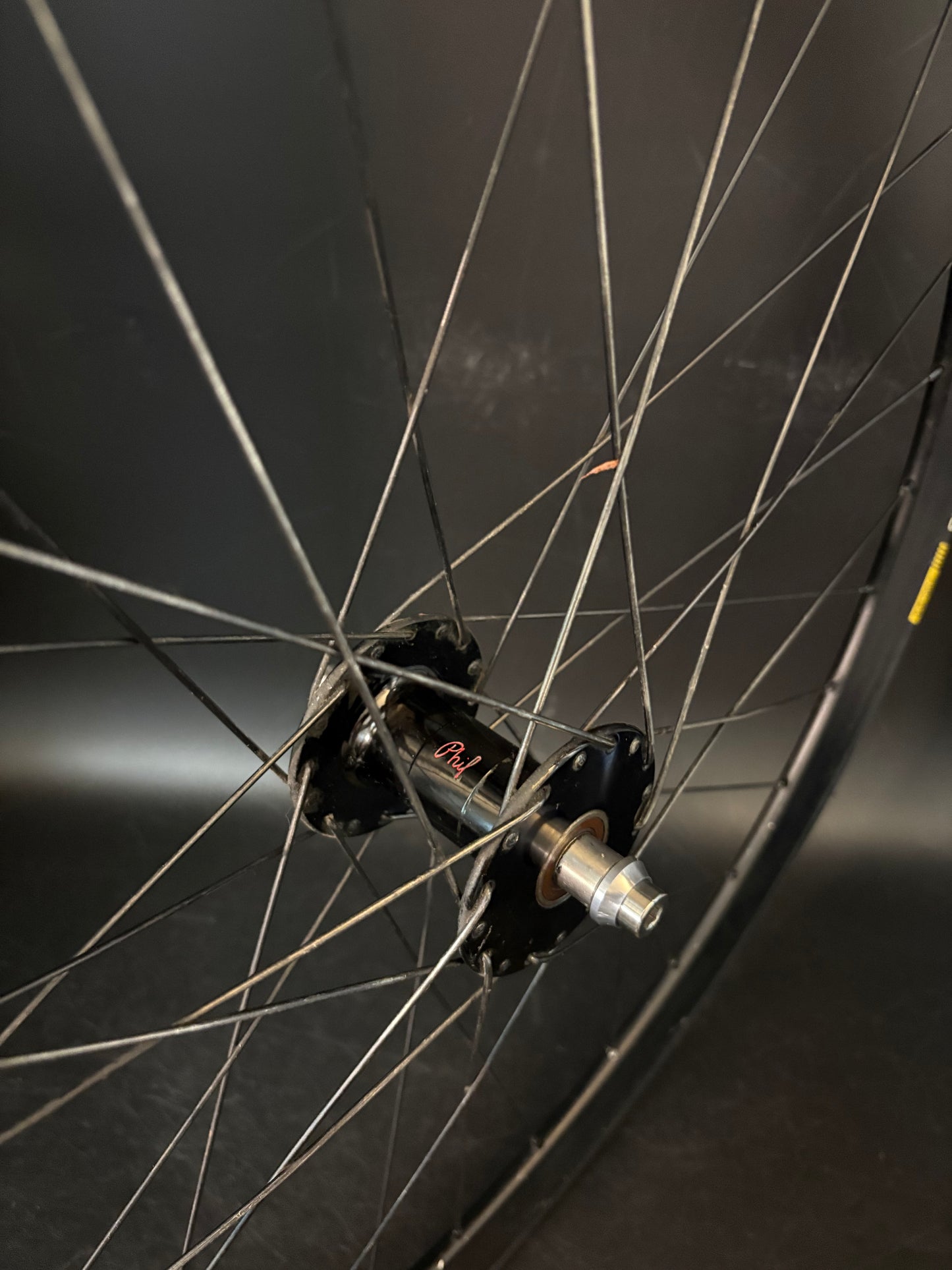 Velocity B43 Black / Phil Wood Front Wheel 32h