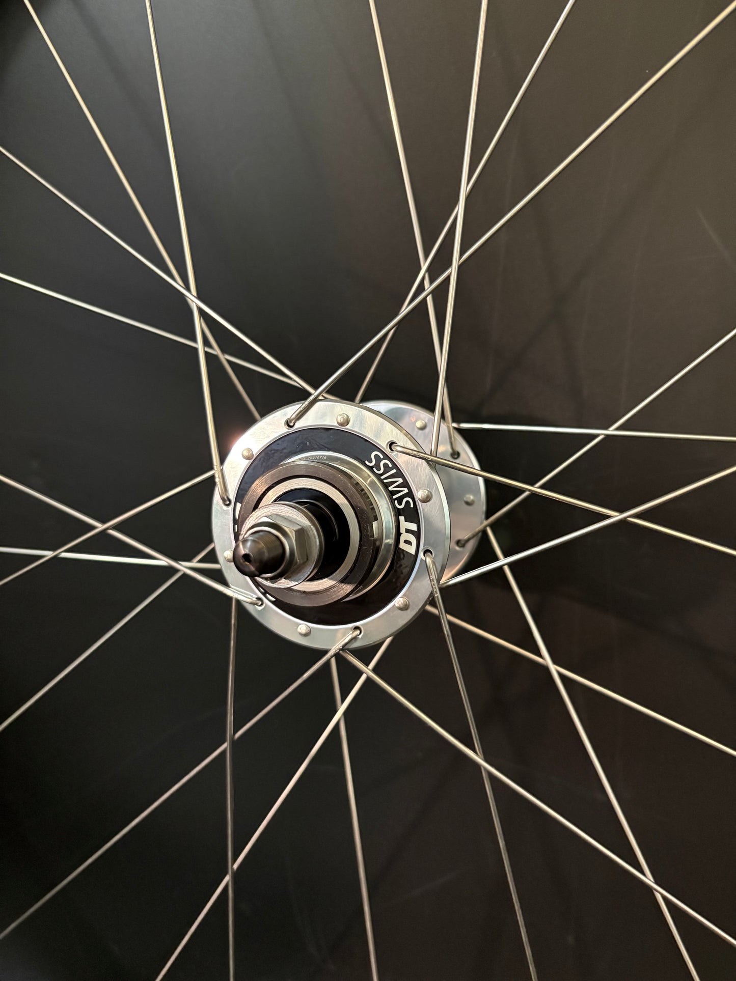 Zipp 302 Carbon Clincher / Zipp + DT Swiss Wheelset 20/24h