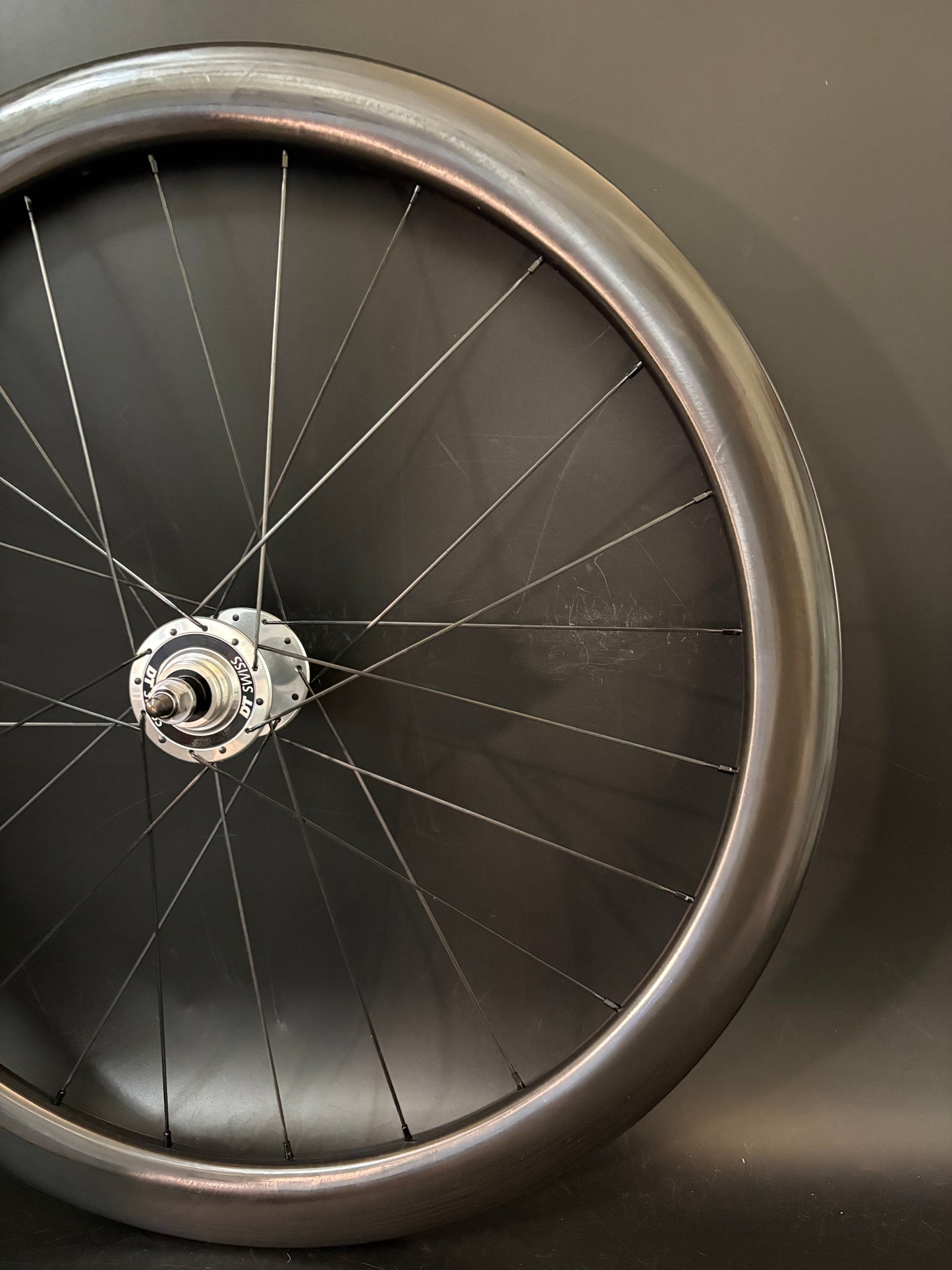 Light Bicycle AR45 / DT Swiss Wheelset Carbon 20/24h
