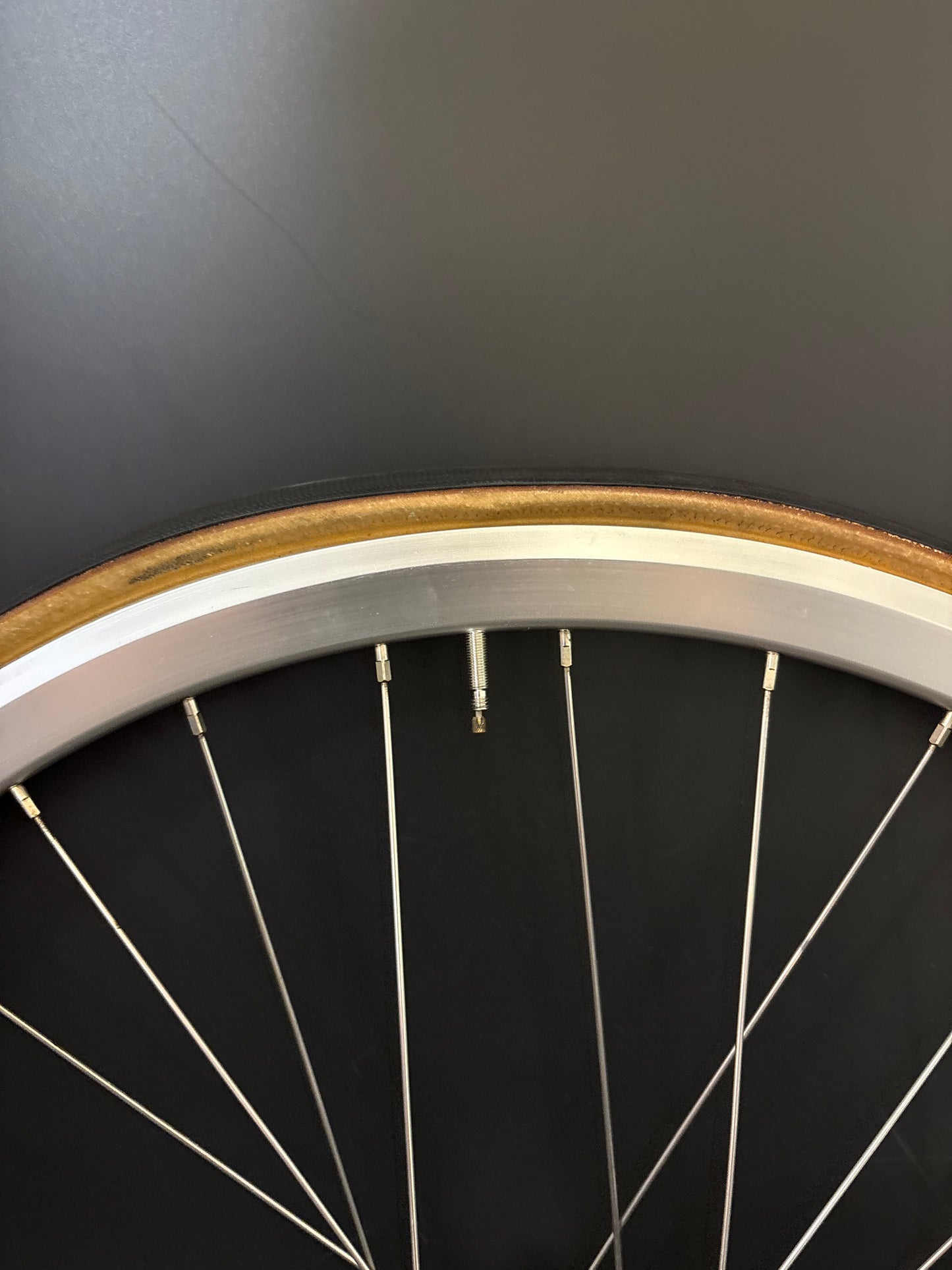 Velocity Deep V / Origin 8 Front Wheel Silver 32h