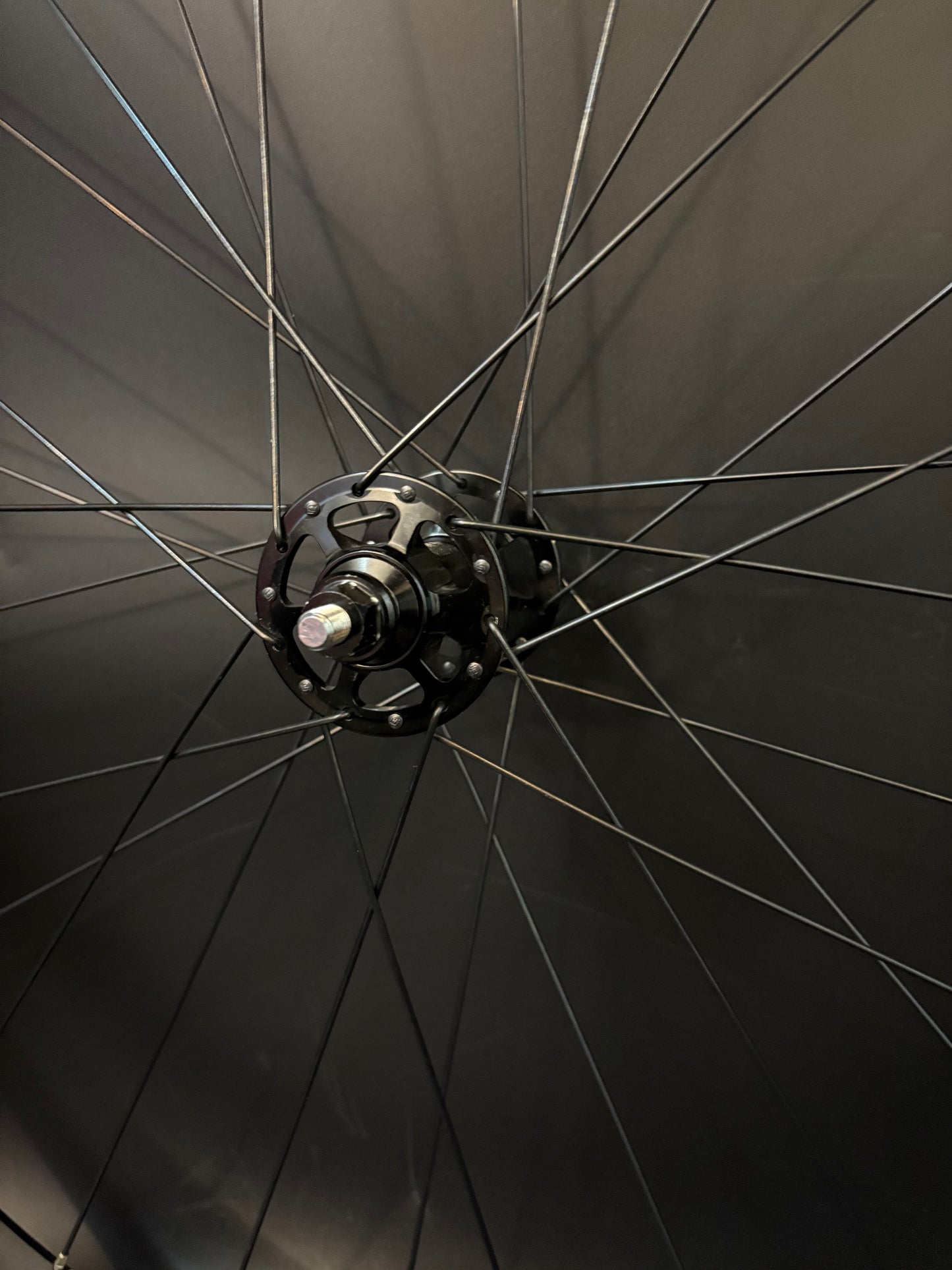 H Plus Son Archetype Black / Spike Hubs Wheelset 28h