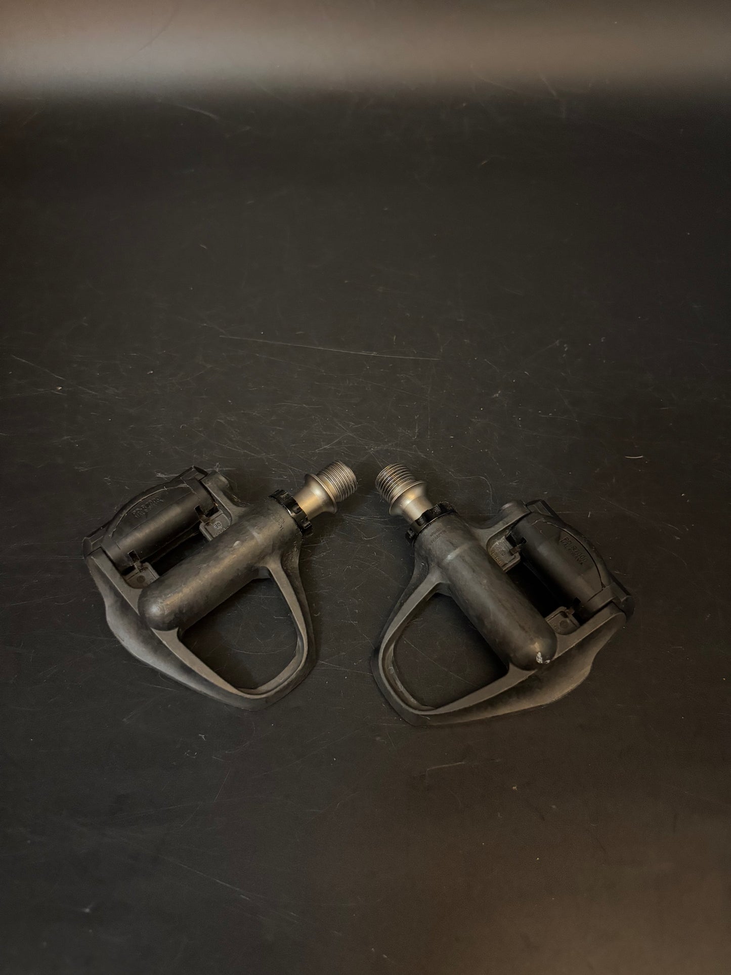 Shimano 105 PD-R7000 SPD Clipless Pedals