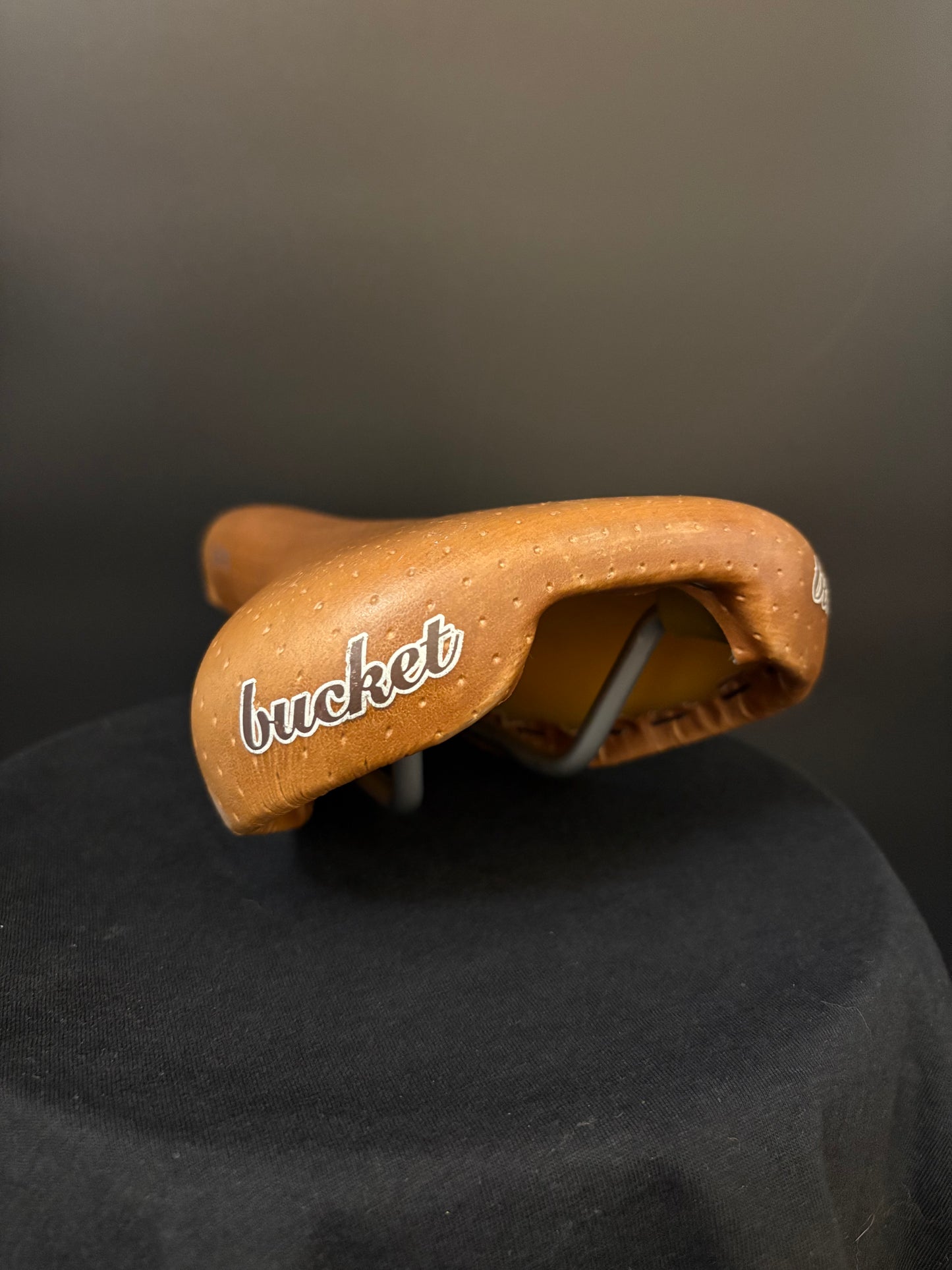 Charge Bucket Saddle Brown