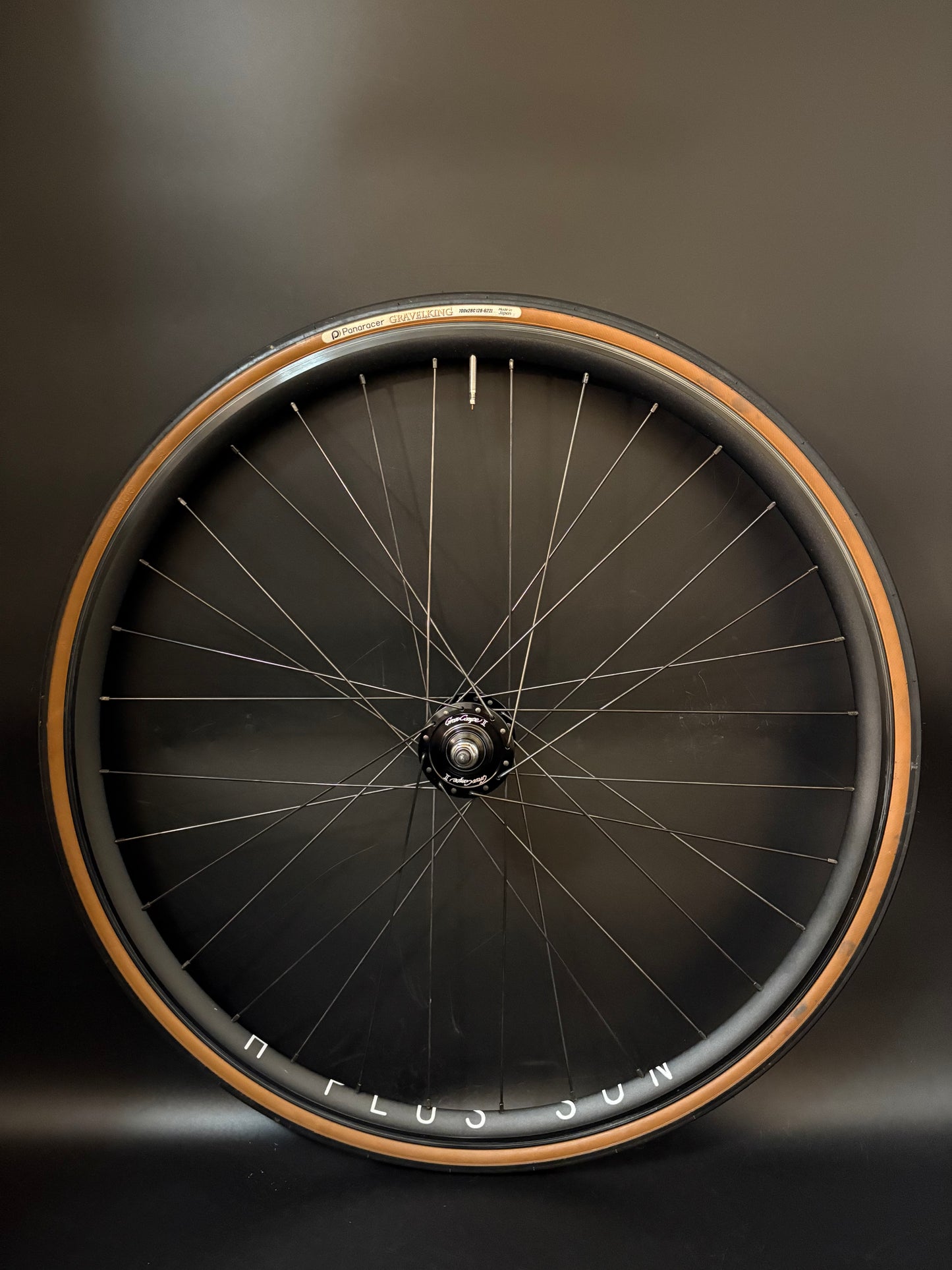 H Plus Son Archetype Black / Gran Compe Wheelset 32h