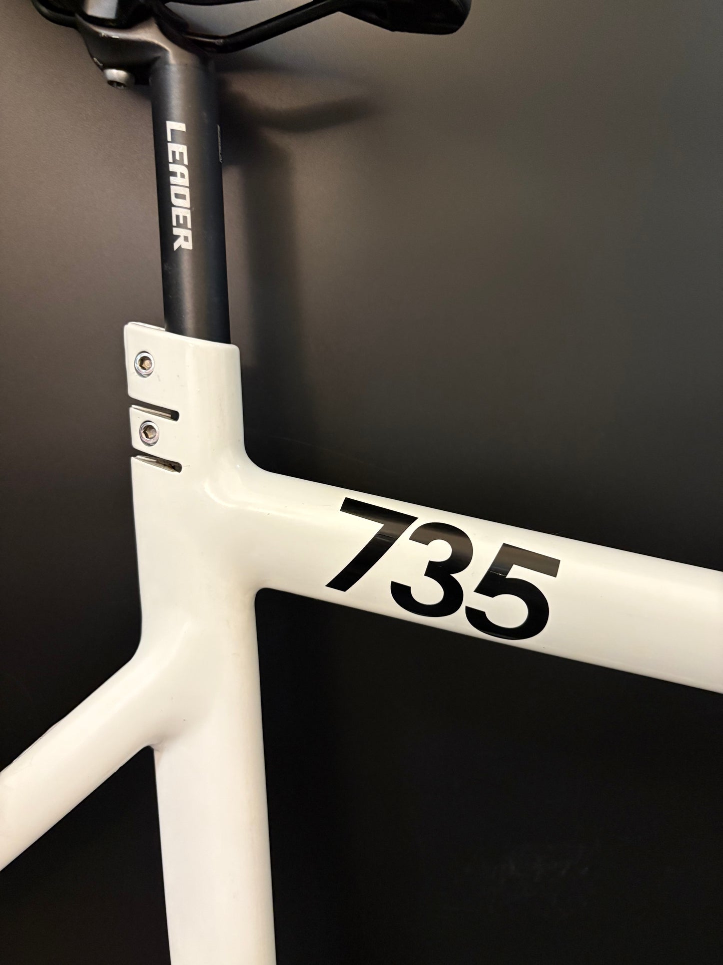 Leader 735 Frameset White 56cm w/ Stem + Bars + Saddle + Seatpost + Crankset