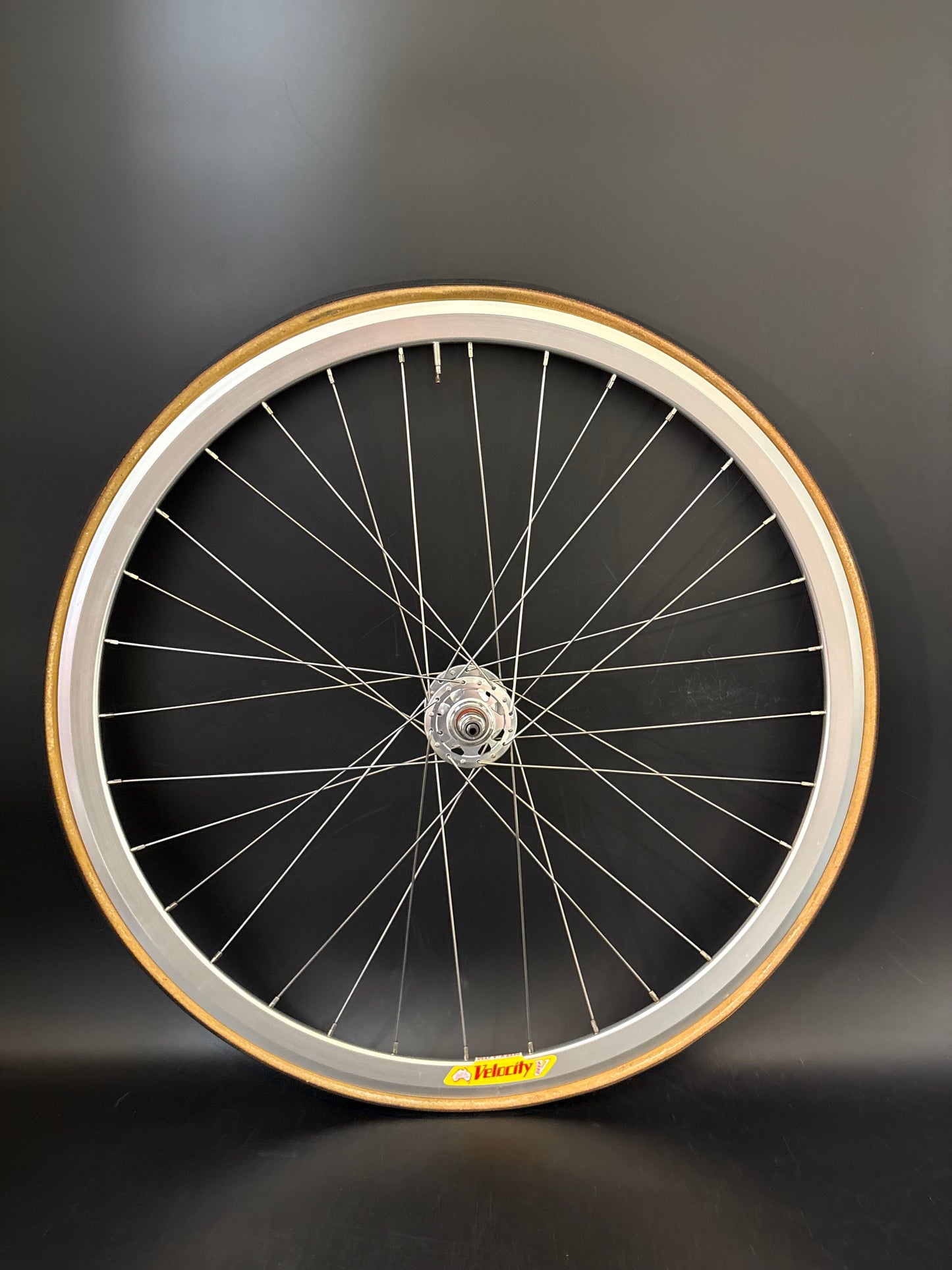 Velocity Deep V / Origin 8 Front Wheel Silver 32h
