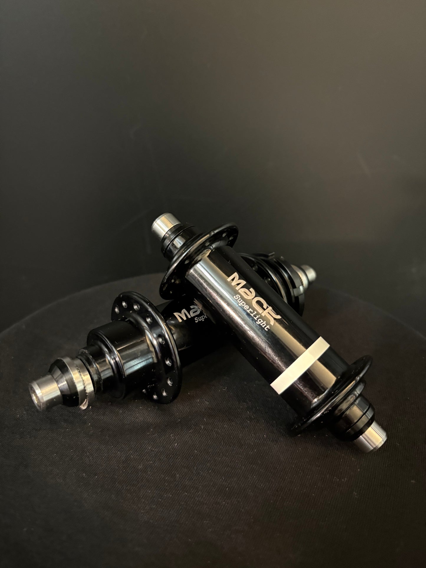 Mack Superlight Hubset Black/White 20/28h