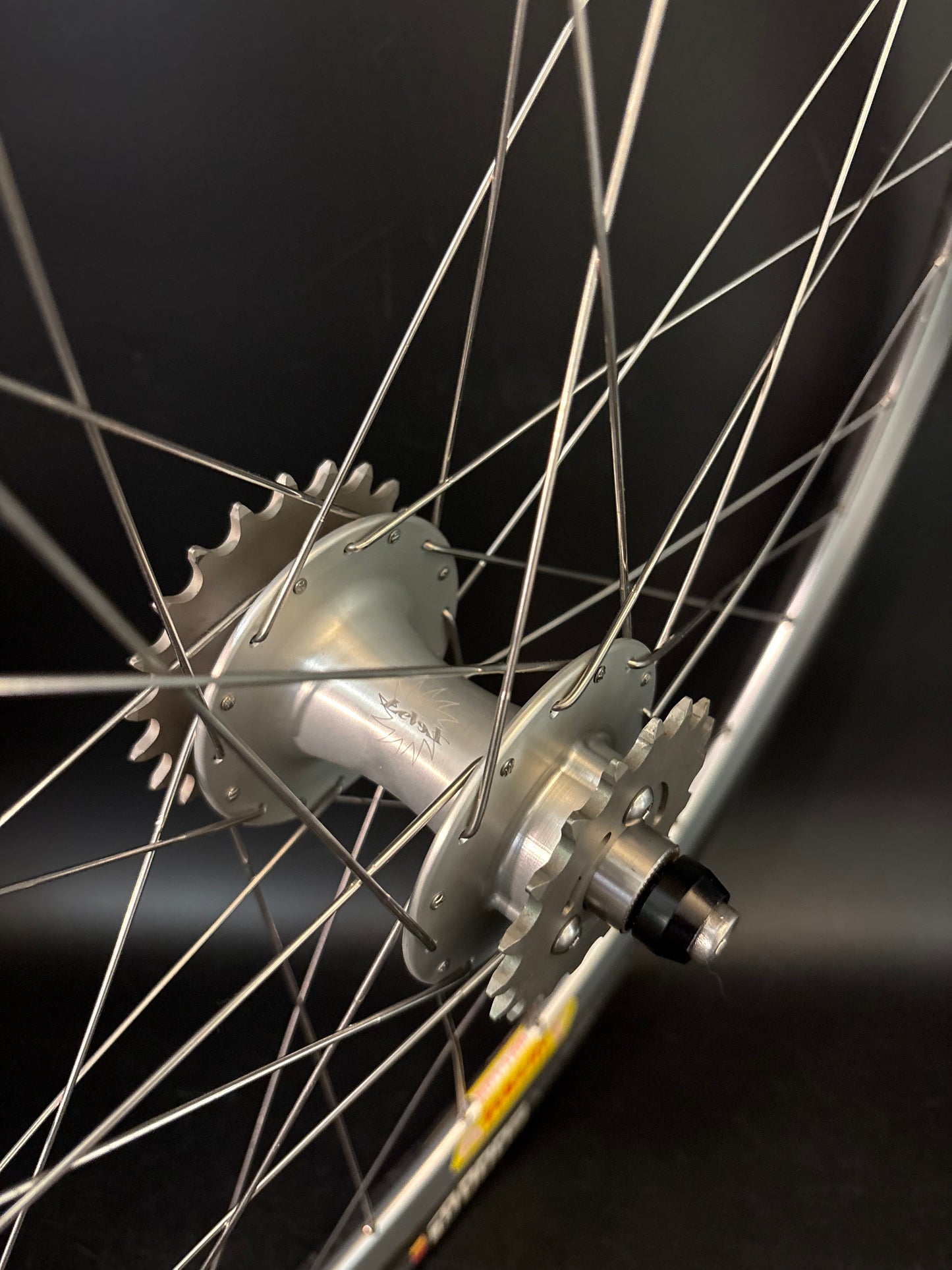 Velocity Deep V / Level Rear Wheel Silver 32h